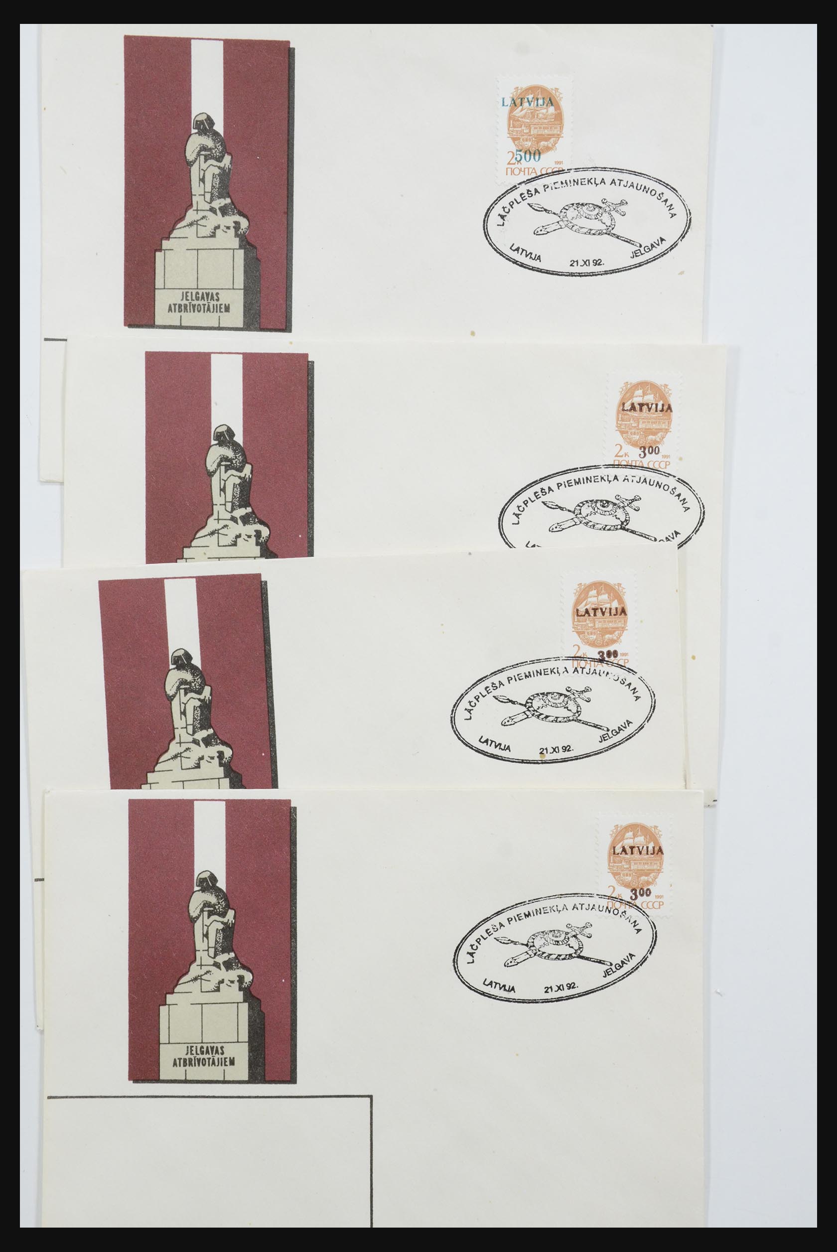 31584 590 - 31584 Letland brieven/FDC's en postwaardestukken 1990-1992.