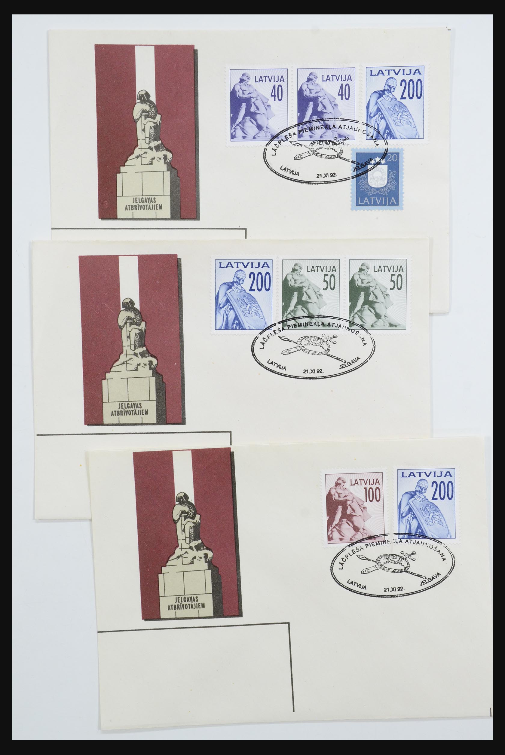 31584 591 - 31584 Letland brieven/FDC's en postwaardestukken 1990-1992.