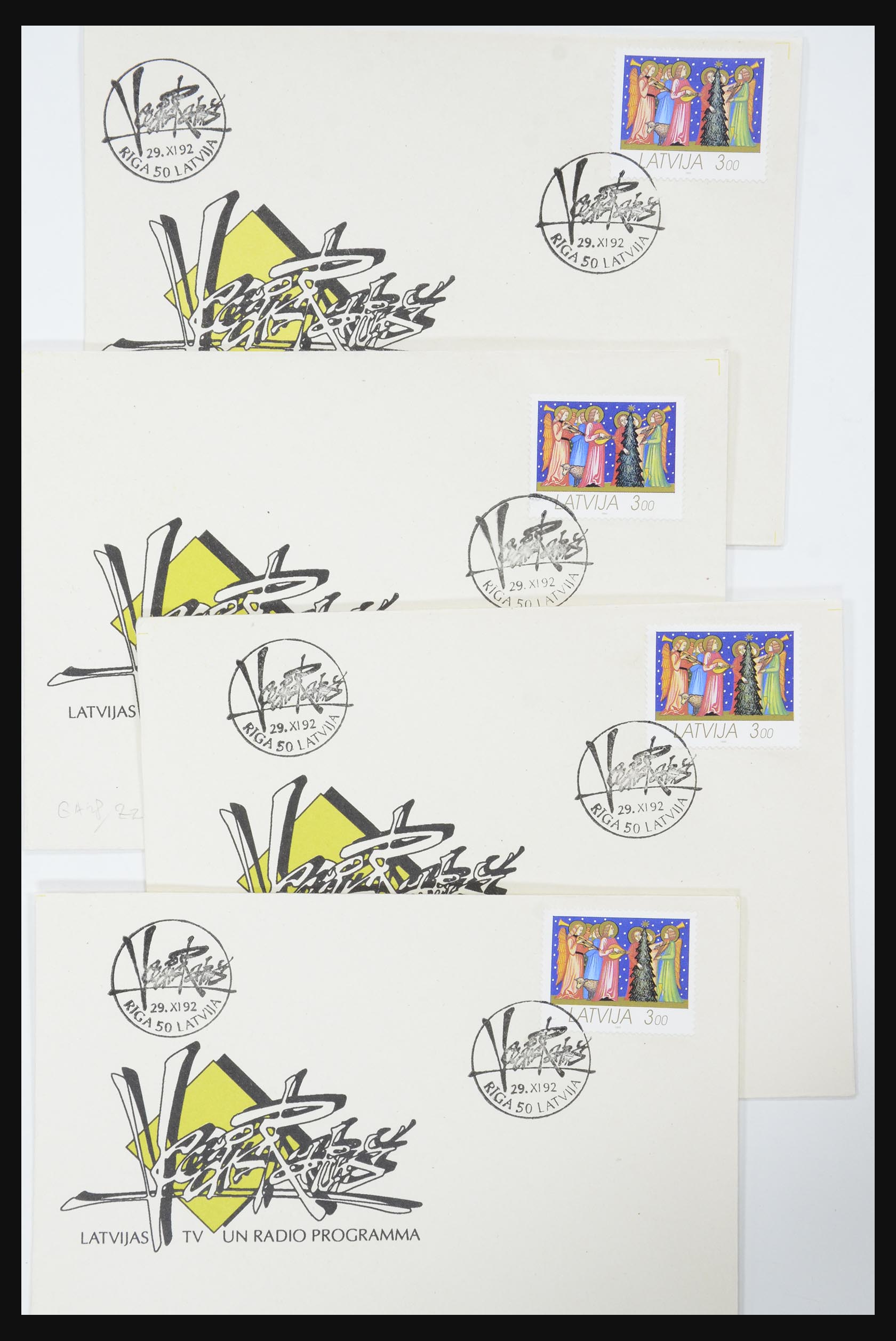 31584 595 - 31584 Letland brieven/FDC's en postwaardestukken 1990-1992.