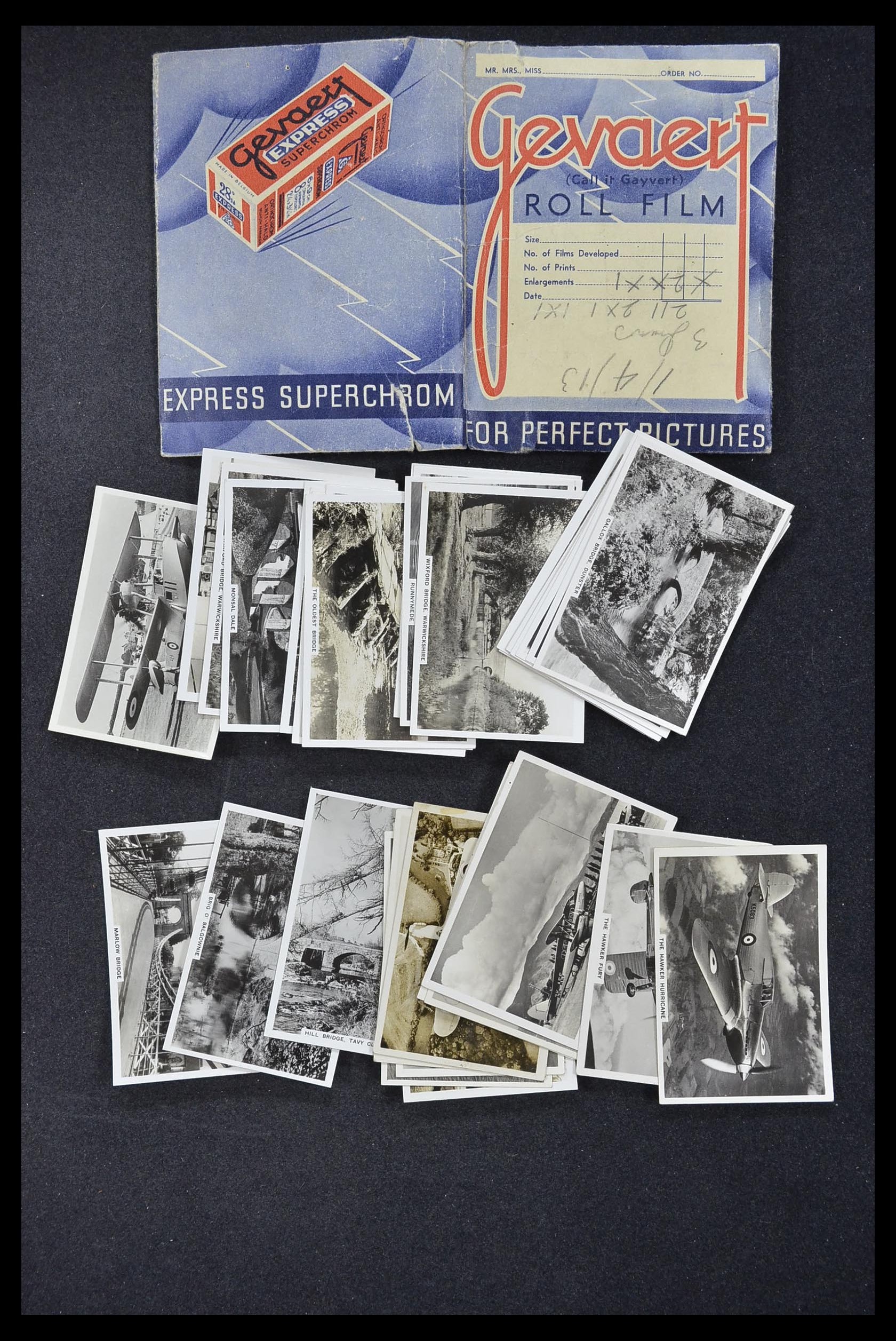 33444 136 - Postzegelverzameling 33444 Engeland sigarettenkaarten.