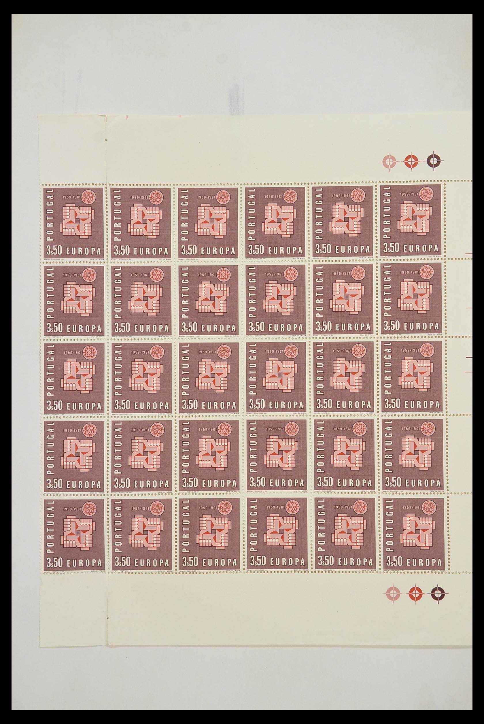 33446 211 - Postzegelverzameling 33446 Europa CEPT 1956-1961 engros.