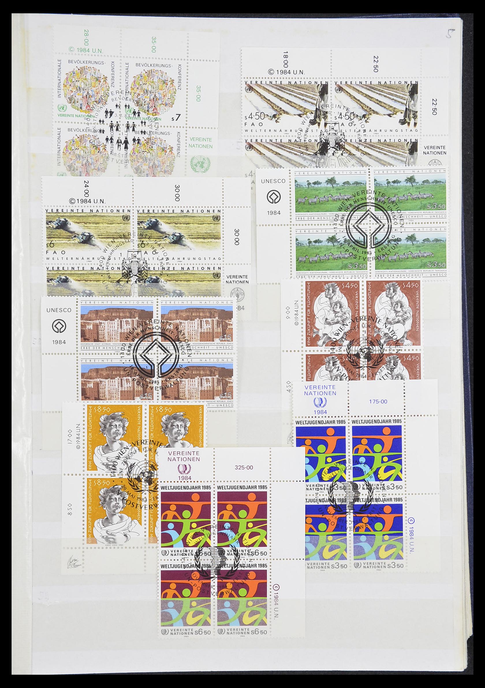 33535 343 - Postzegelverzameling 33535 Verenigde Naties 1951-2008.