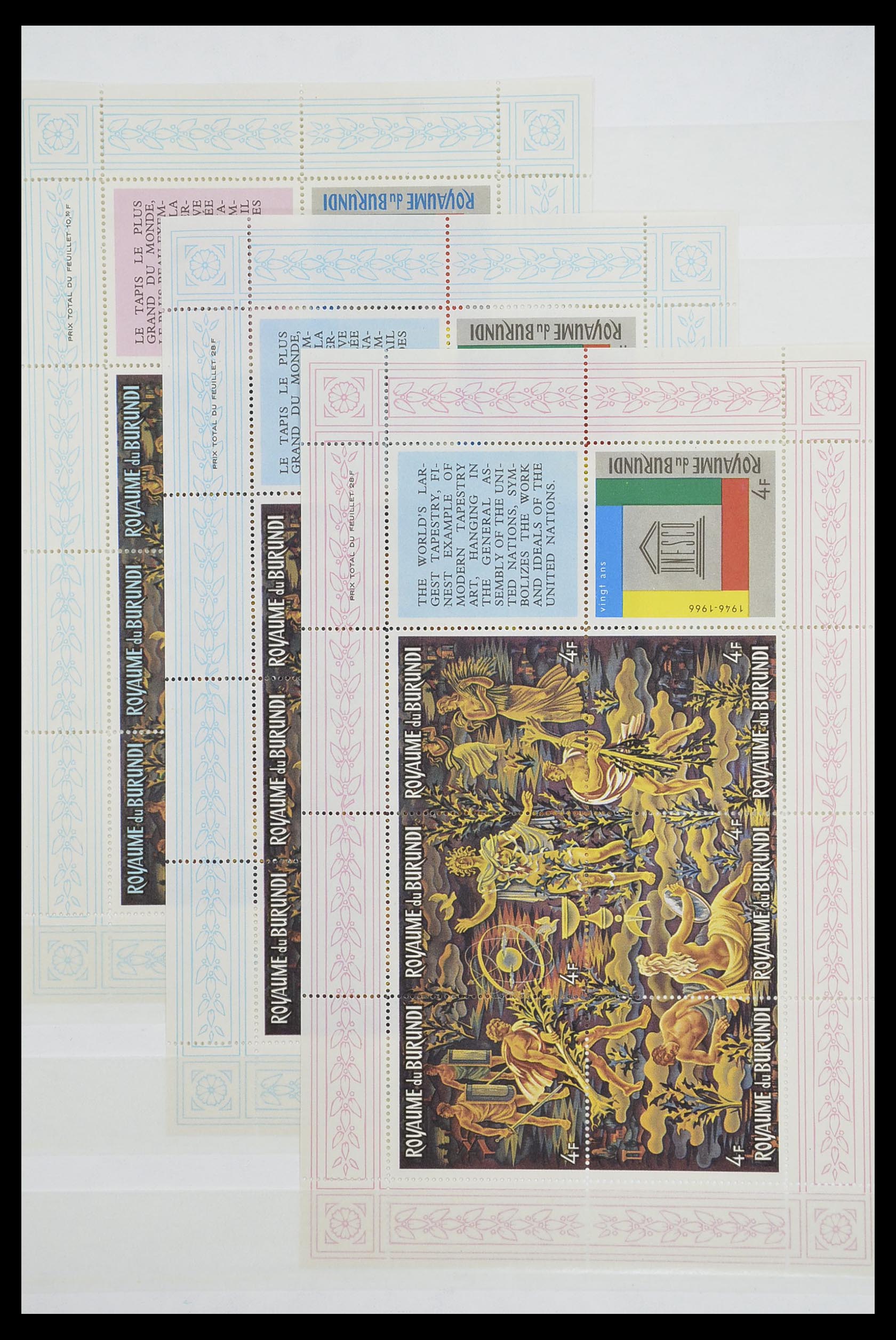 33541 111 - Postzegelverzameling 33541 Diverse motieven 1940-2000.