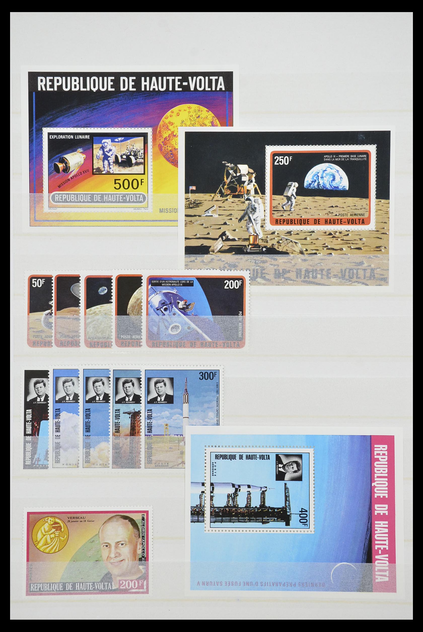 33541 207 - Postzegelverzameling 33541 Diverse motieven 1940-2000.