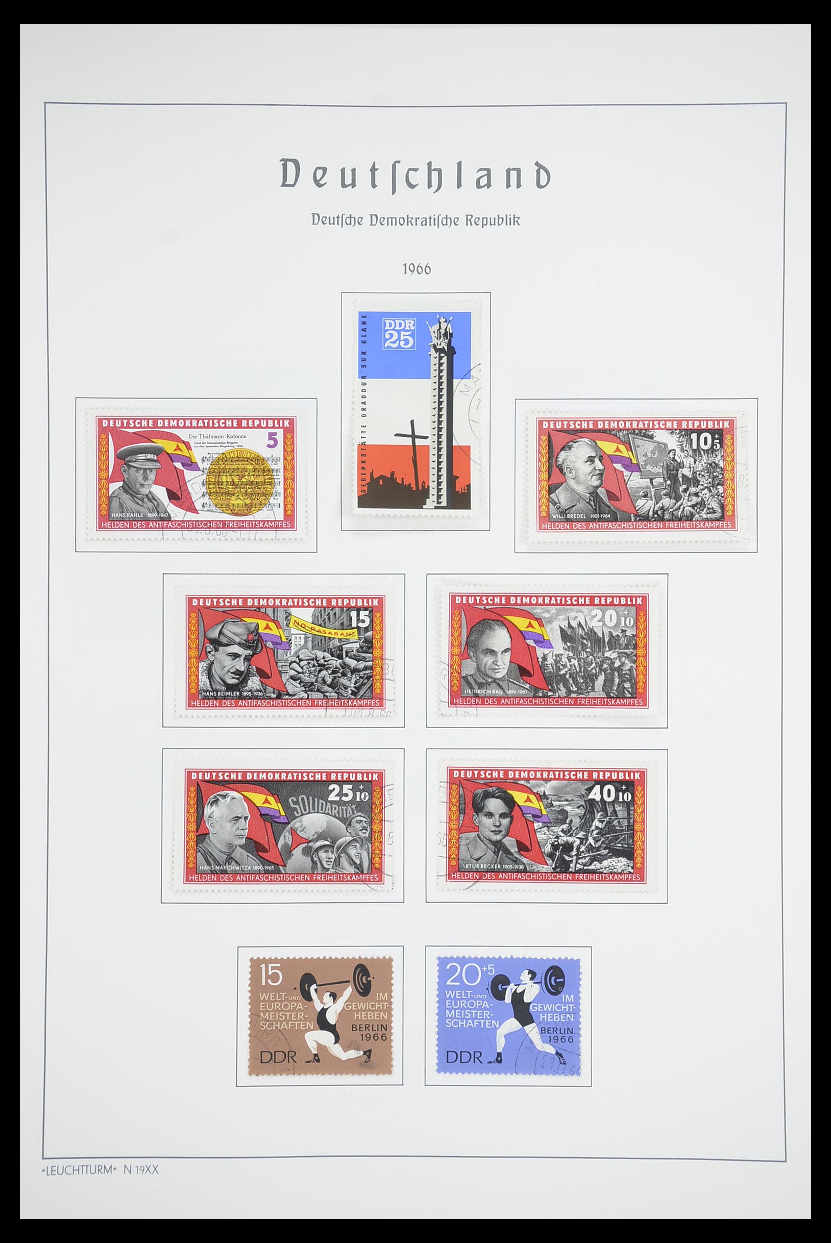 33709 111 - Postzegelverzameling 33709 DDR 1948-1973.
