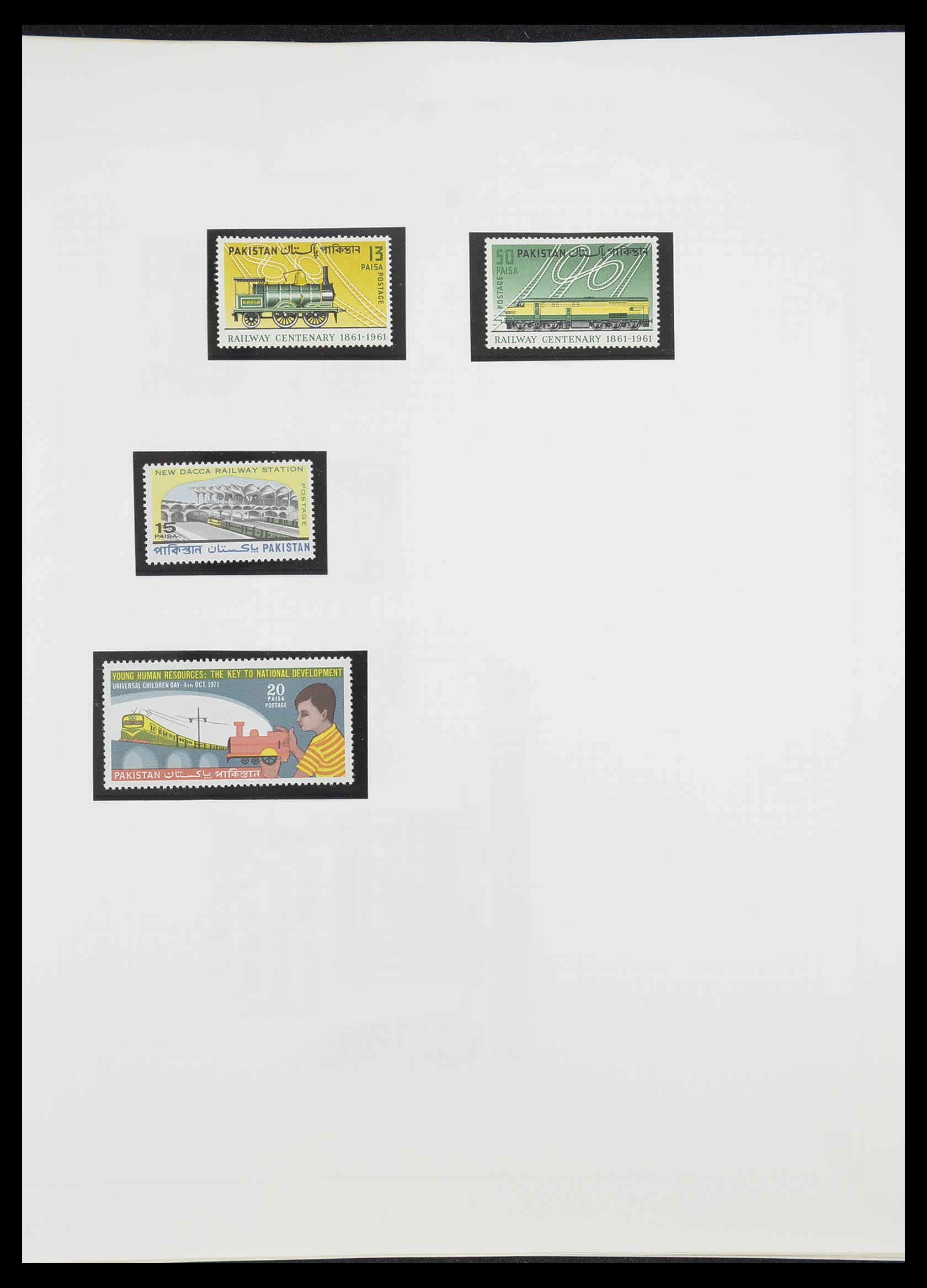 33755 0140 - Postzegelverzameling 33755 Motief treinen 1900-2010.