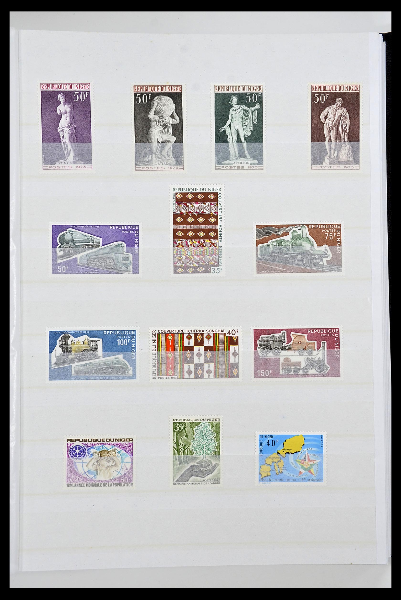 34190 0150 - Postzegelverzameling 34190 Franse koloniën in Afrika 1885-1998.
