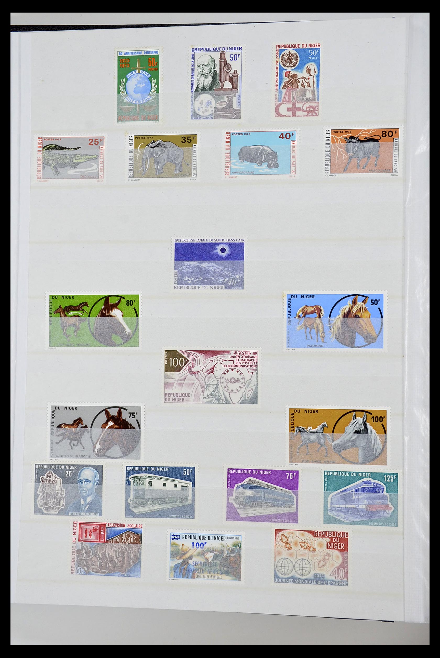 34190 0151 - Postzegelverzameling 34190 Franse koloniën in Afrika 1885-1998.