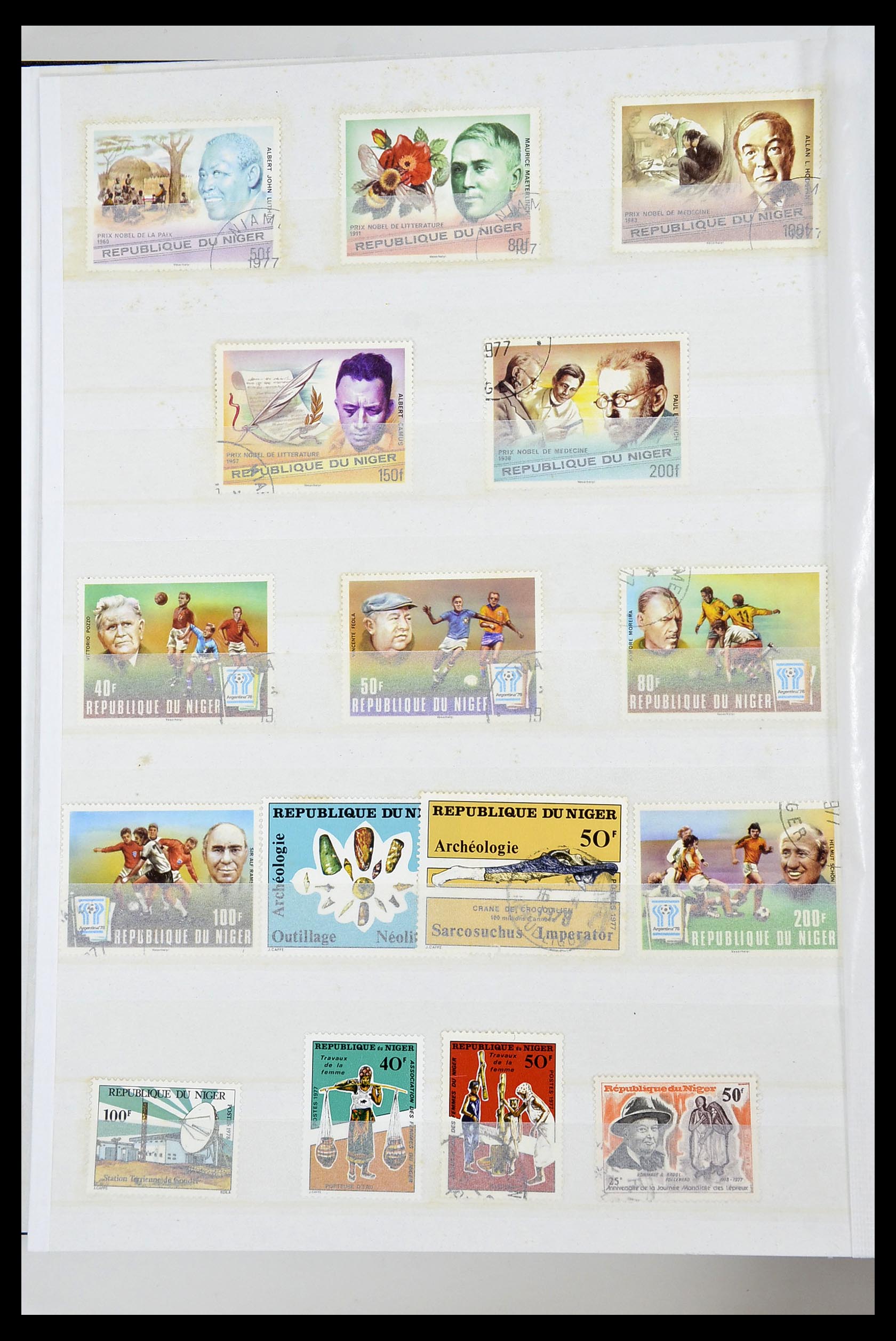 34190 0156 - Postzegelverzameling 34190 Franse koloniën in Afrika 1885-1998.