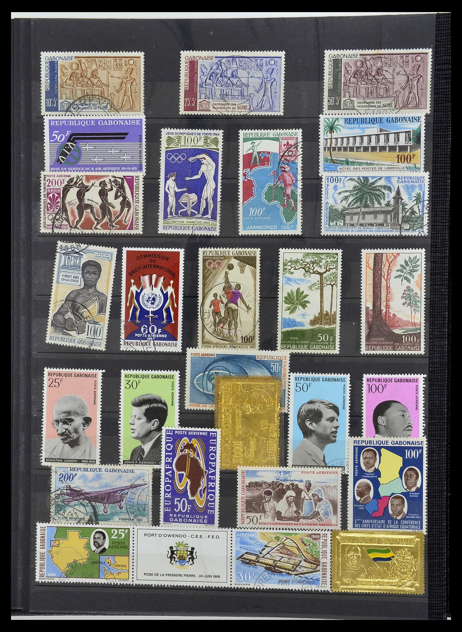 34190 0787 - Postzegelverzameling 34190 Franse koloniën in Afrika 1885-1998.