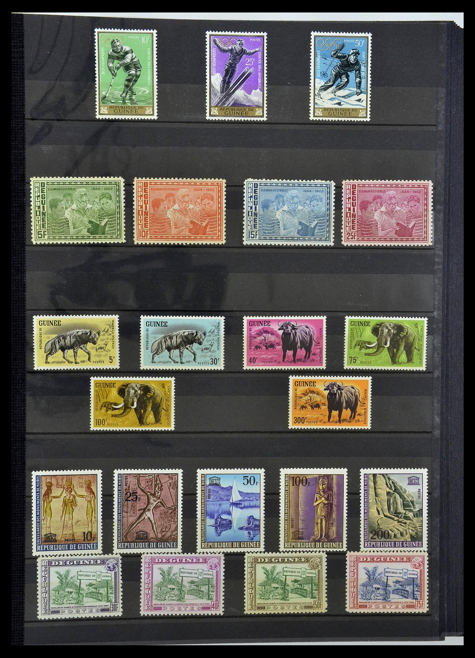 34190 0821 - Postzegelverzameling 34190 Franse koloniën in Afrika 1885-1998.