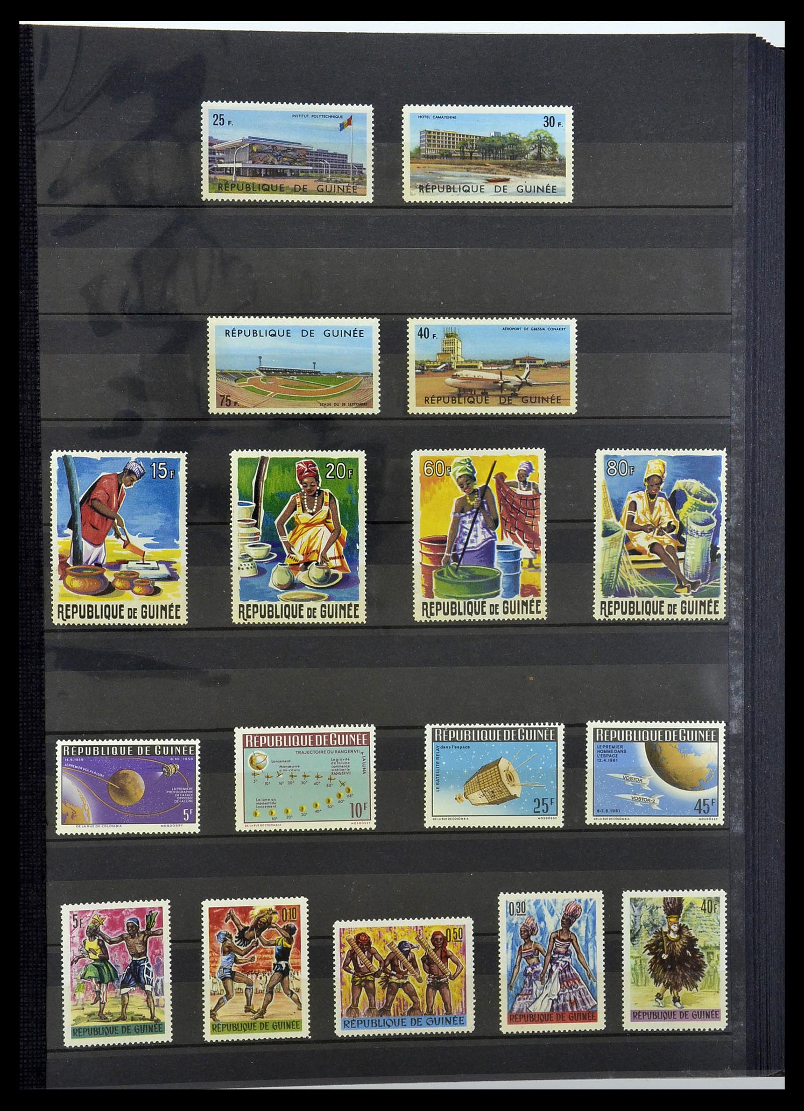 34190 0822 - Postzegelverzameling 34190 Franse koloniën in Afrika 1885-1998.