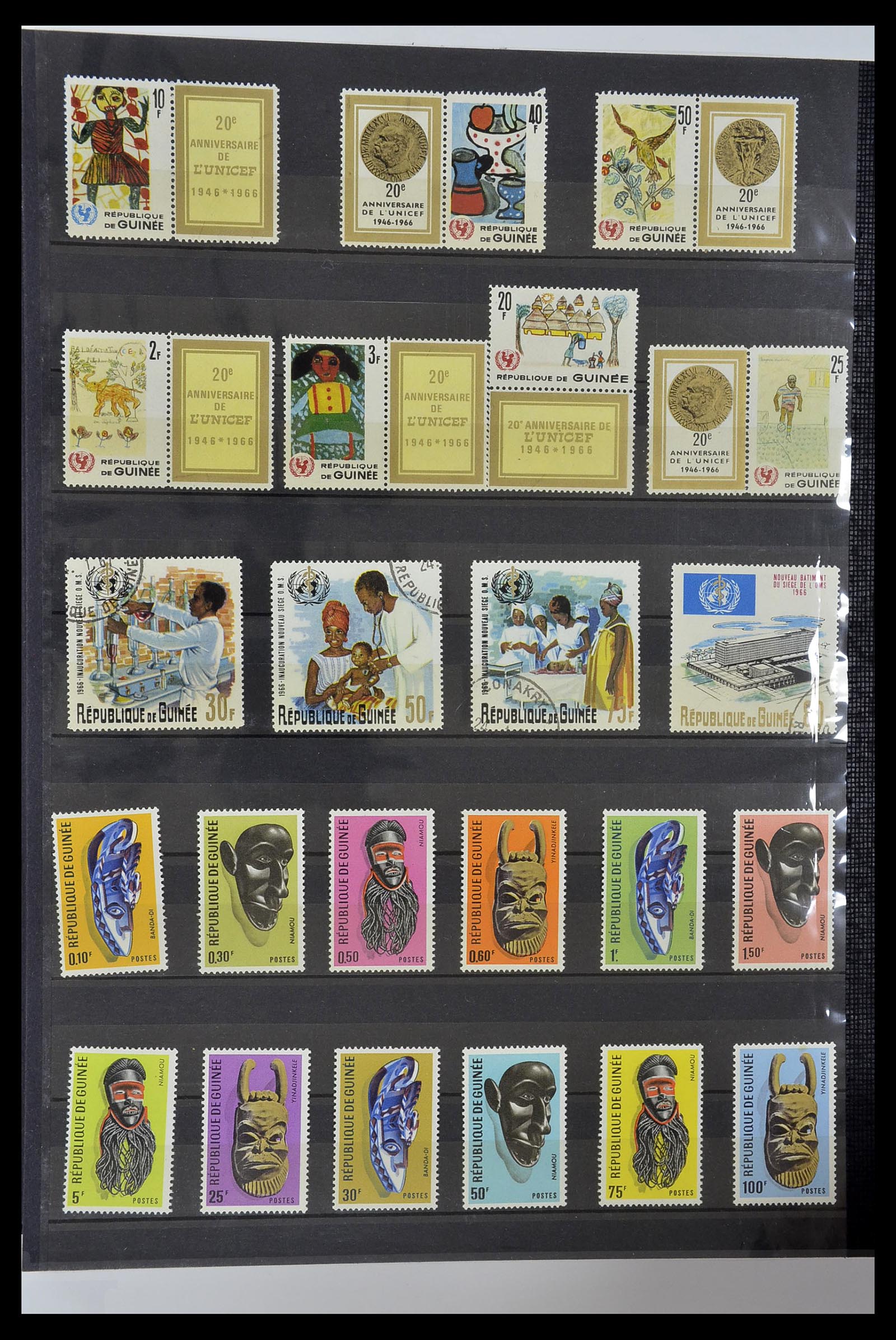 34190 0827 - Postzegelverzameling 34190 Franse koloniën in Afrika 1885-1998.