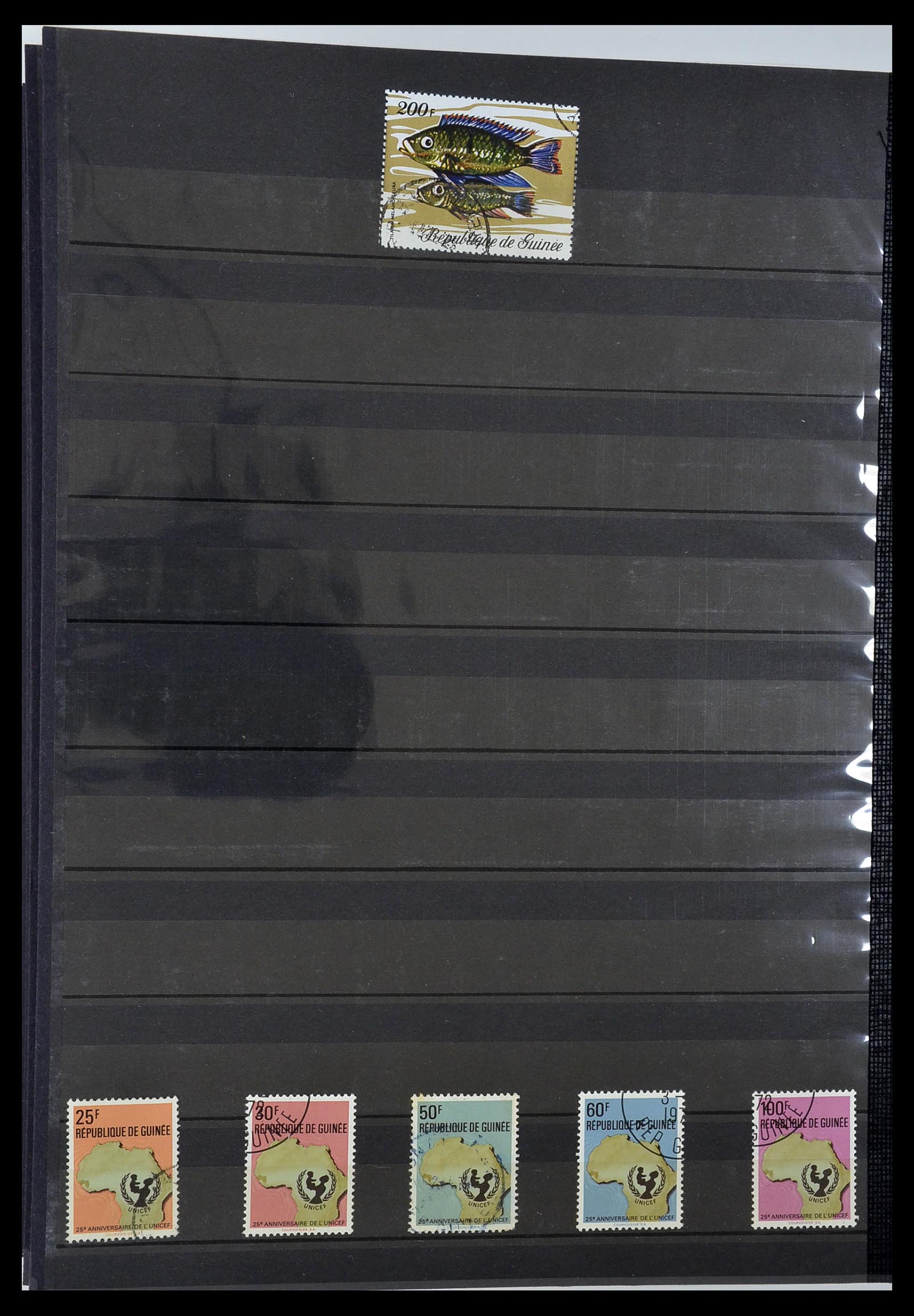 34190 0834 - Postzegelverzameling 34190 Franse koloniën in Afrika 1885-1998.