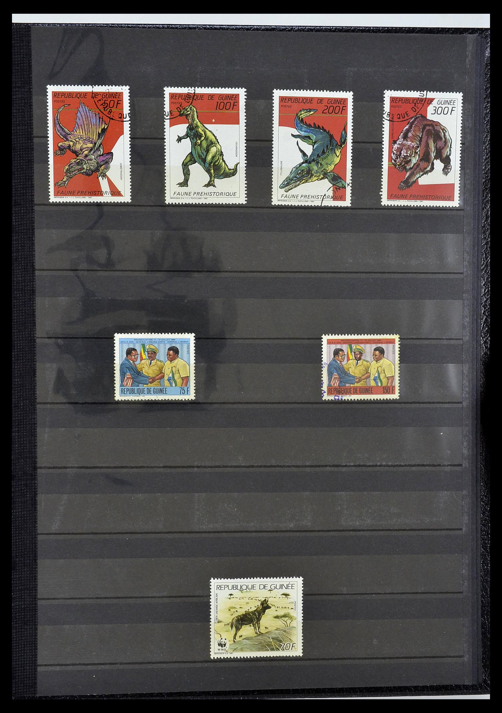 34190 0854 - Postzegelverzameling 34190 Franse koloniën in Afrika 1885-1998.