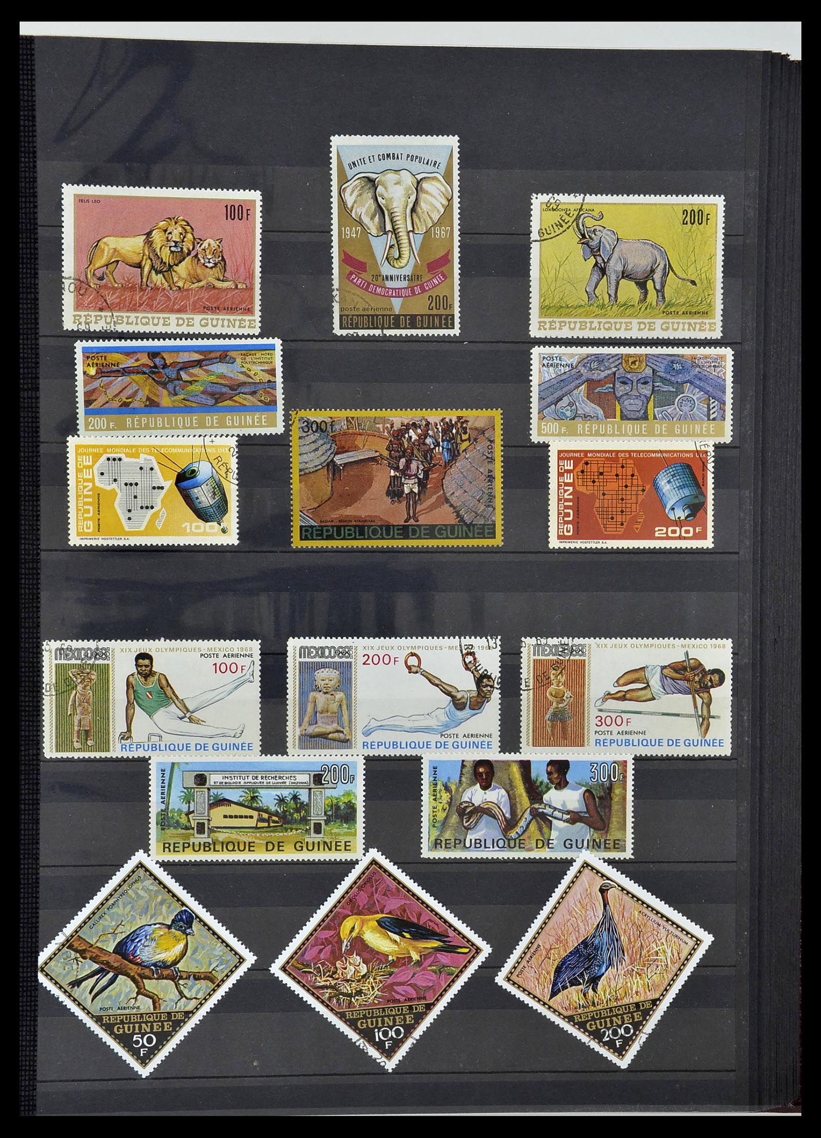 34190 0879 - Postzegelverzameling 34190 Franse koloniën in Afrika 1885-1998.