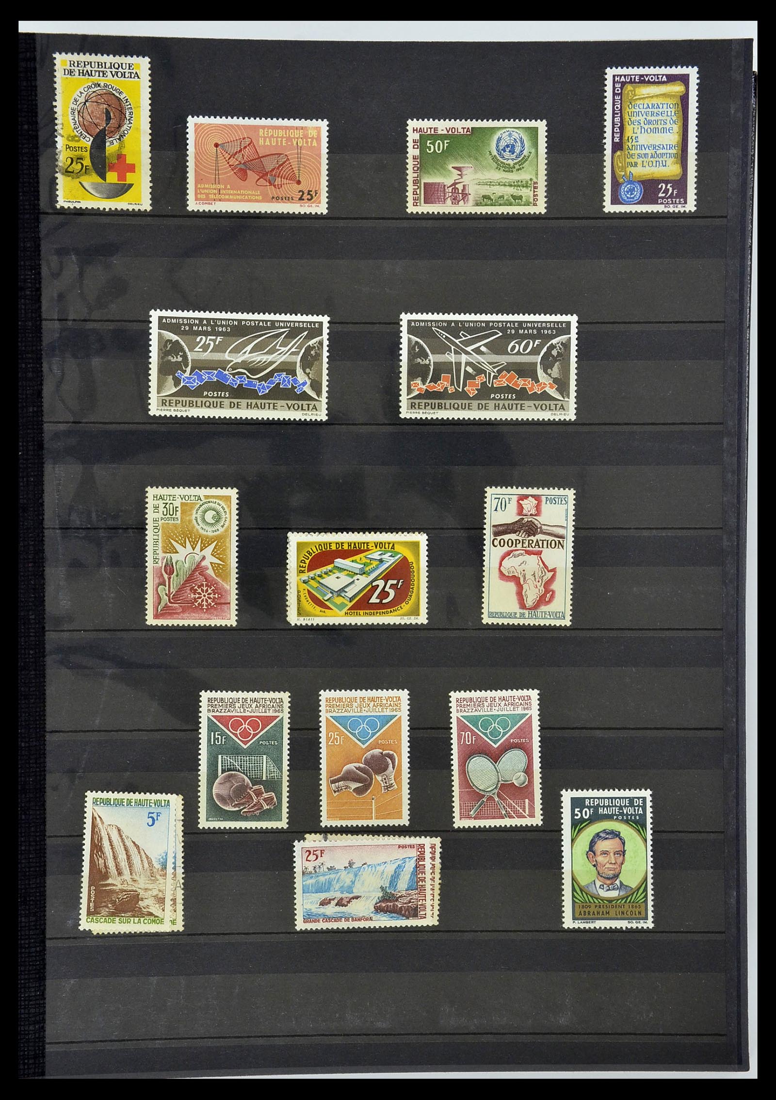 34190 0899 - Postzegelverzameling 34190 Franse koloniën in Afrika 1885-1998.