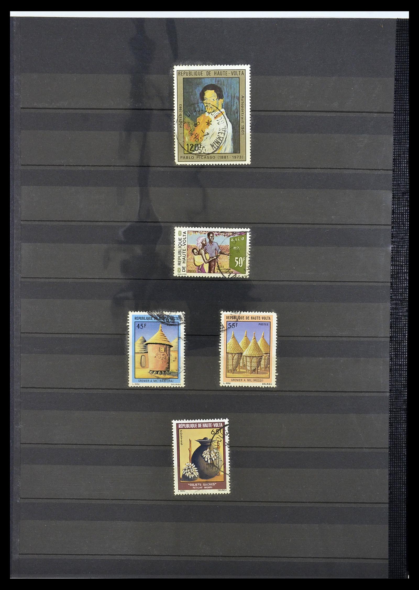 34190 0918 - Postzegelverzameling 34190 Franse koloniën in Afrika 1885-1998.