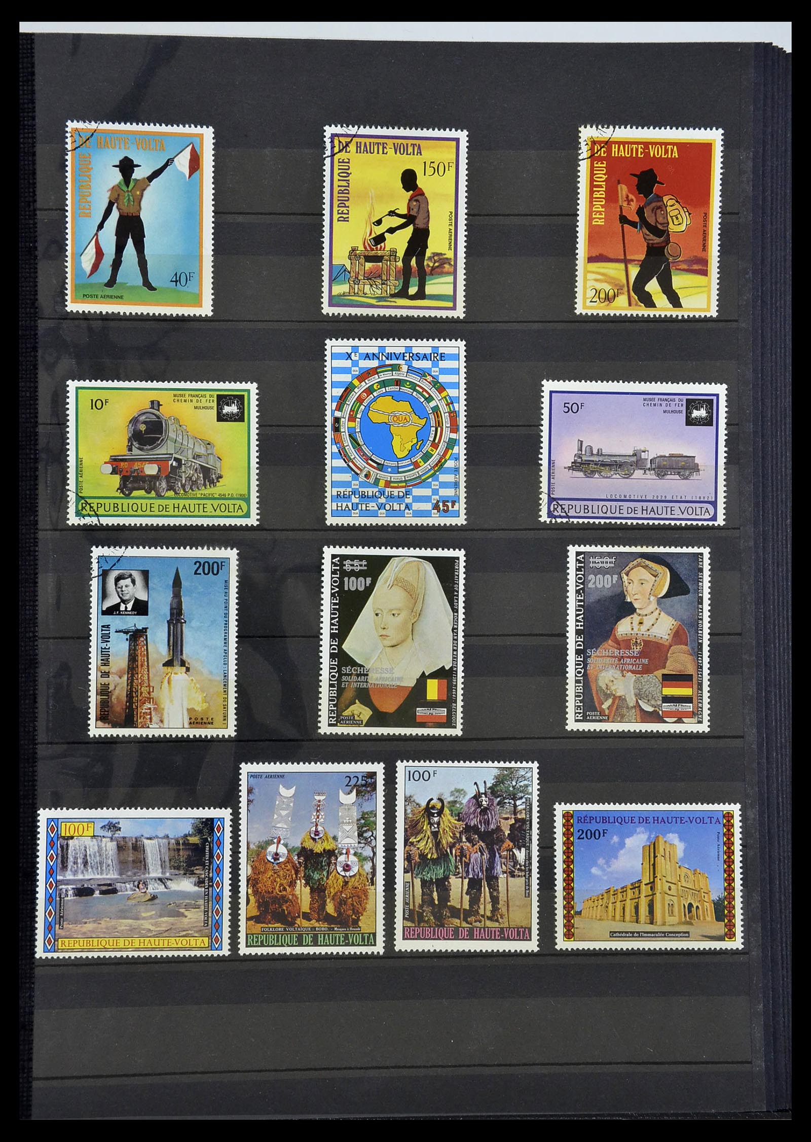 34190 0925 - Postzegelverzameling 34190 Franse koloniën in Afrika 1885-1998.