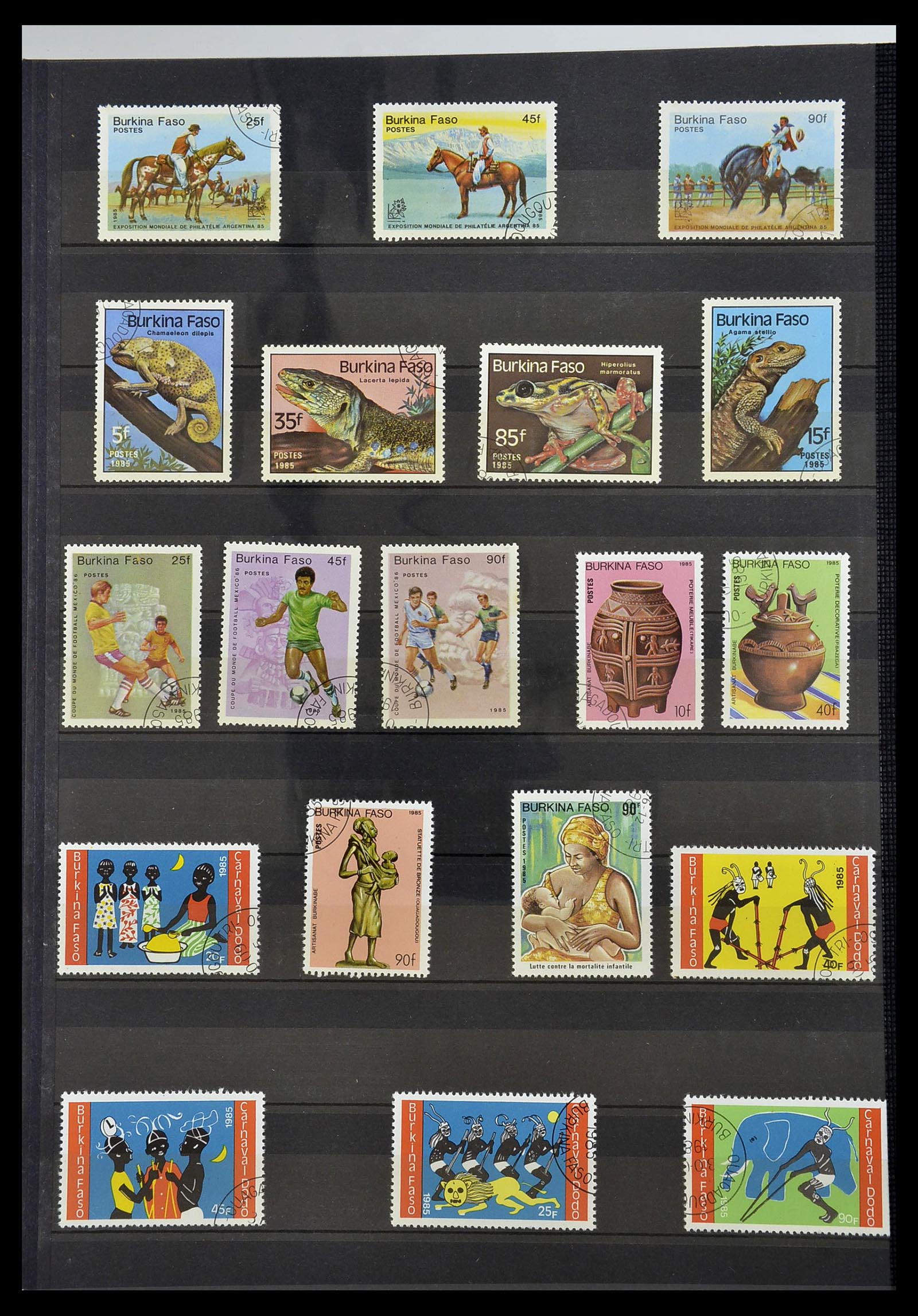34190 0942 - Postzegelverzameling 34190 Franse koloniën in Afrika 1885-1998.