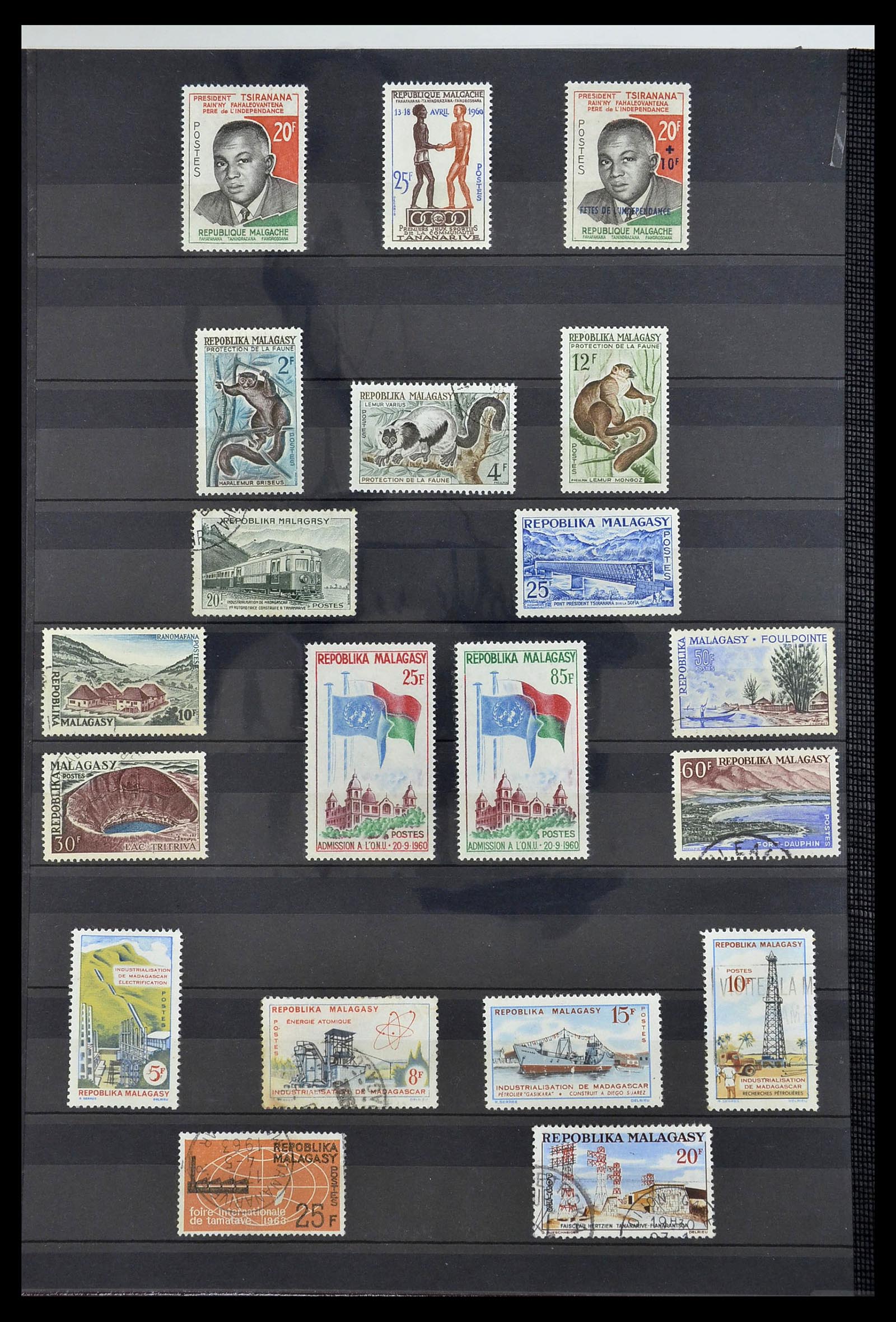 34190 0969 - Postzegelverzameling 34190 Franse koloniën in Afrika 1885-1998.