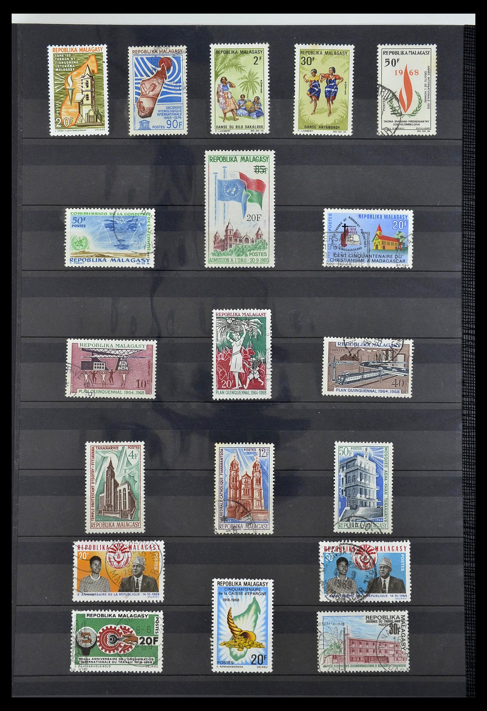 34190 0973 - Postzegelverzameling 34190 Franse koloniën in Afrika 1885-1998.