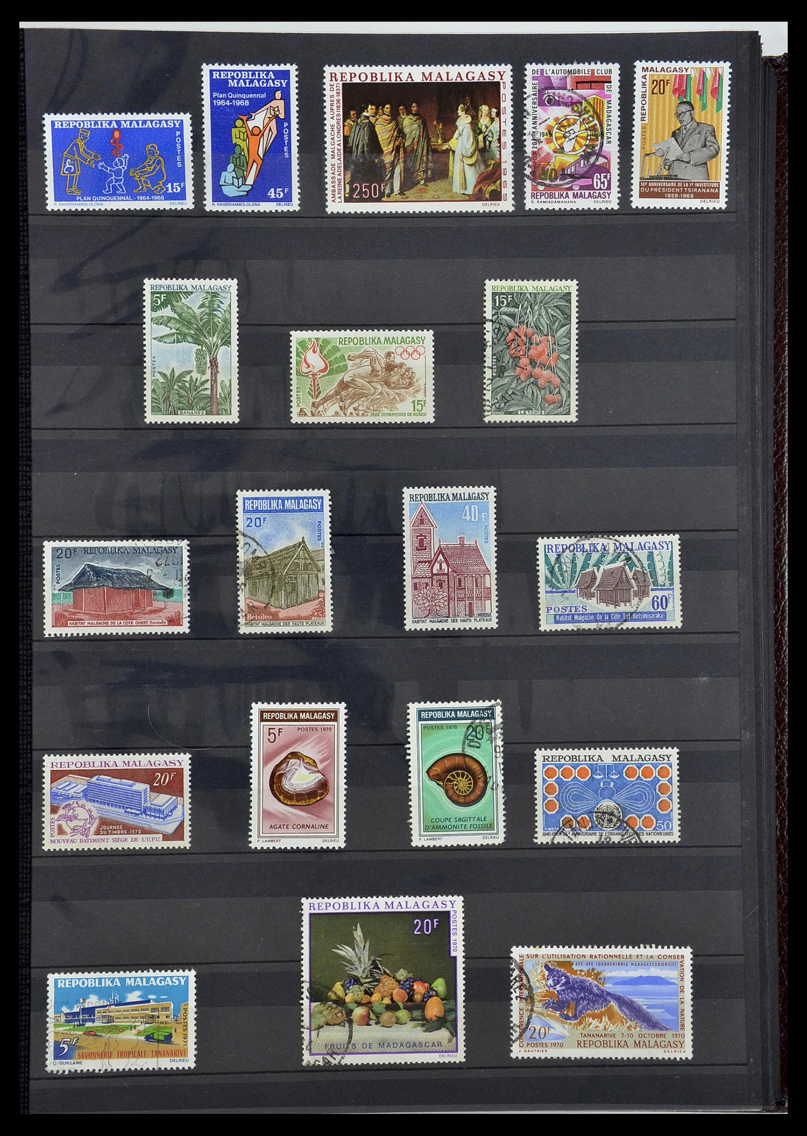 34190 0974 - Postzegelverzameling 34190 Franse koloniën in Afrika 1885-1998.