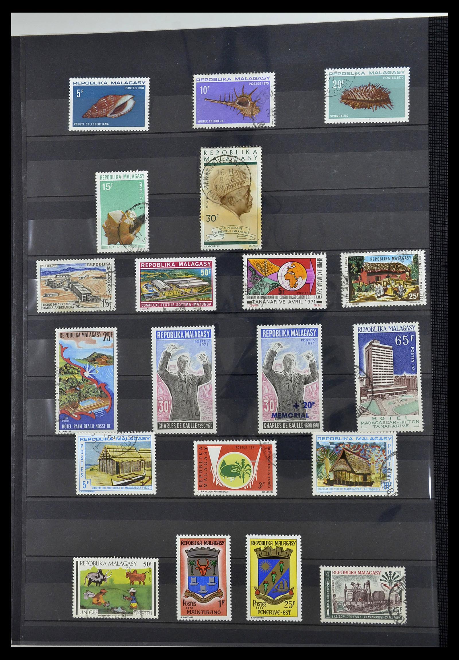34190 0975 - Postzegelverzameling 34190 Franse koloniën in Afrika 1885-1998.