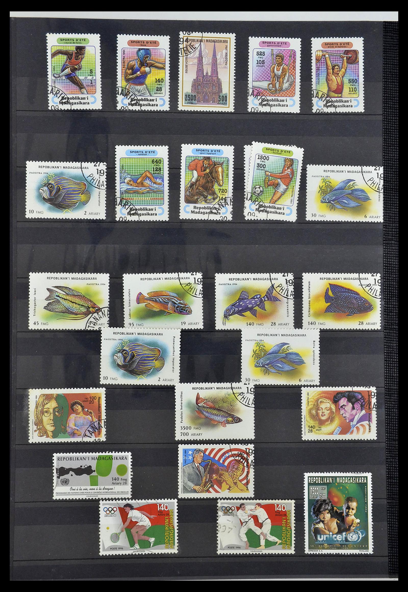 34190 0997 - Postzegelverzameling 34190 Franse koloniën in Afrika 1885-1998.