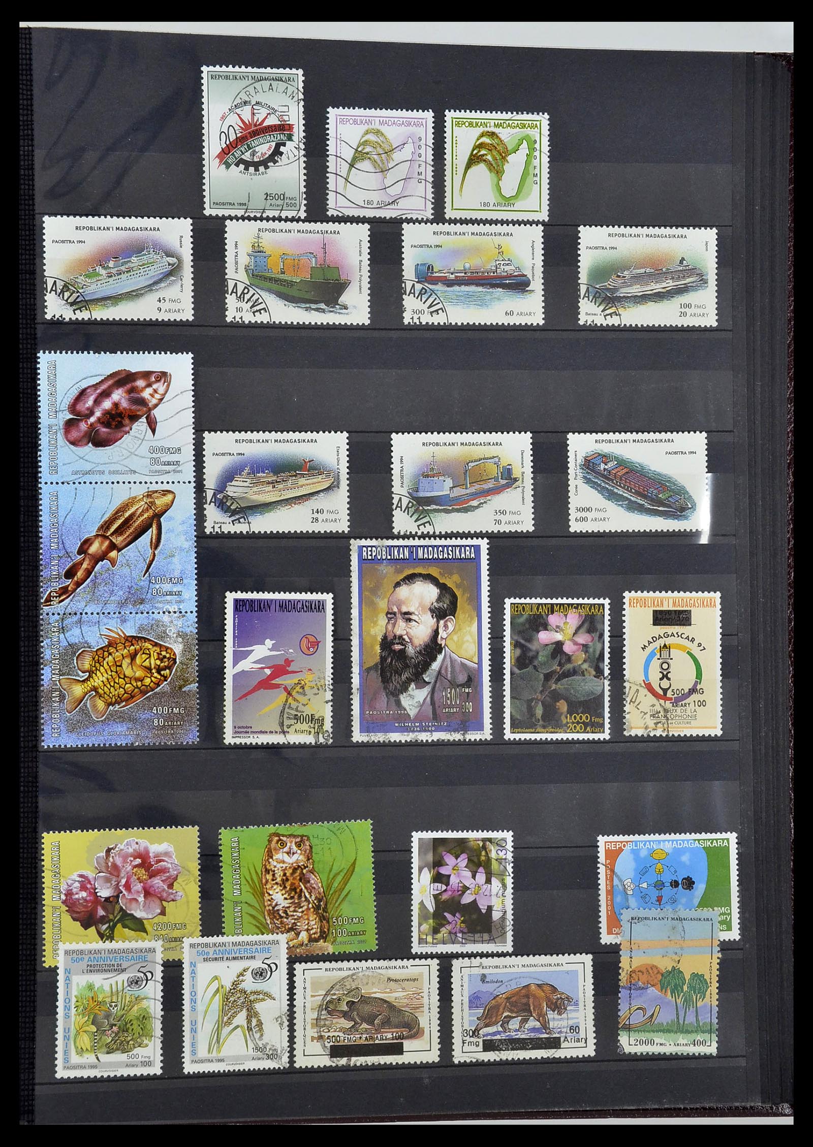 34190 0998 - Postzegelverzameling 34190 Franse koloniën in Afrika 1885-1998.