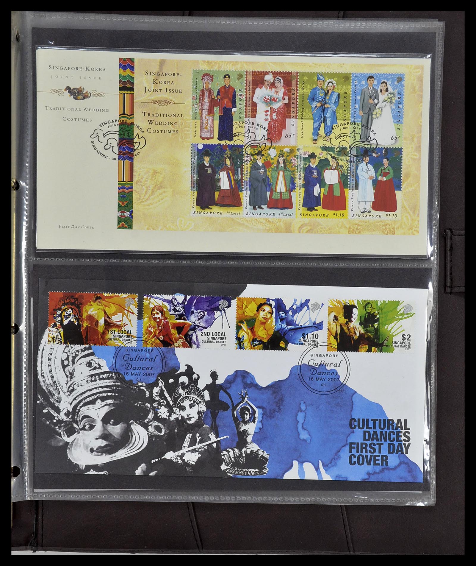 34394 318 - Postzegelverzameling 34394 Singapore FDC's 1948-2015!