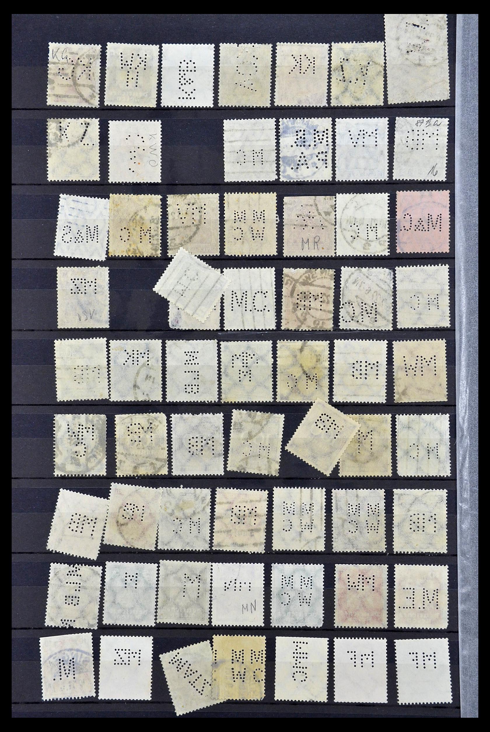 34485 146 - Postzegelverzameling 34485 Duitsland perfins 1890-1960.