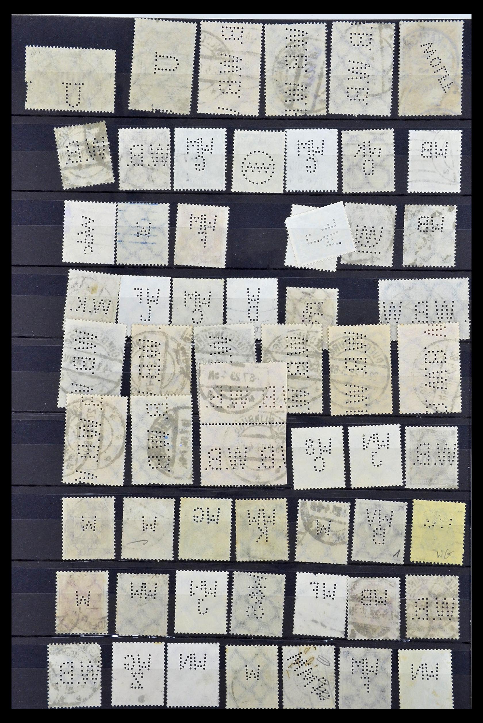 34485 152 - Postzegelverzameling 34485 Duitsland perfins 1890-1960.