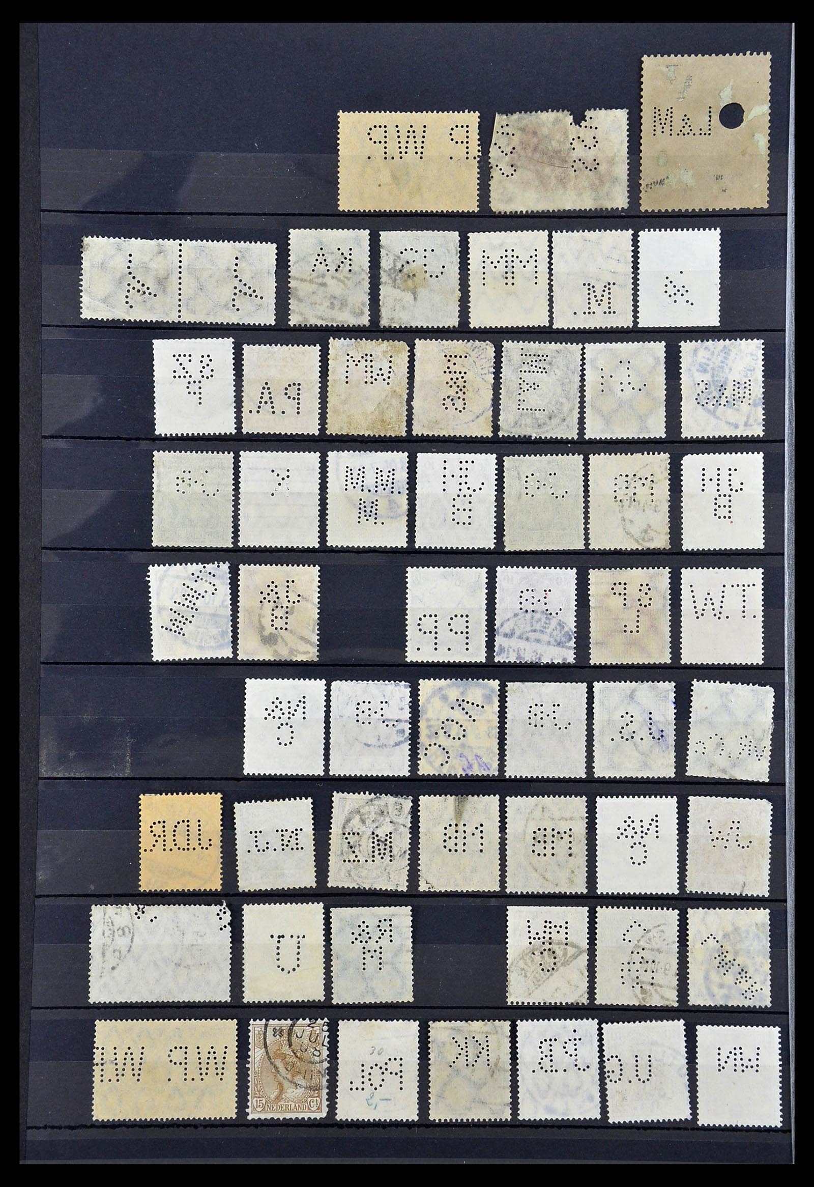 34485 197 - Postzegelverzameling 34485 Duitsland perfins 1890-1960.