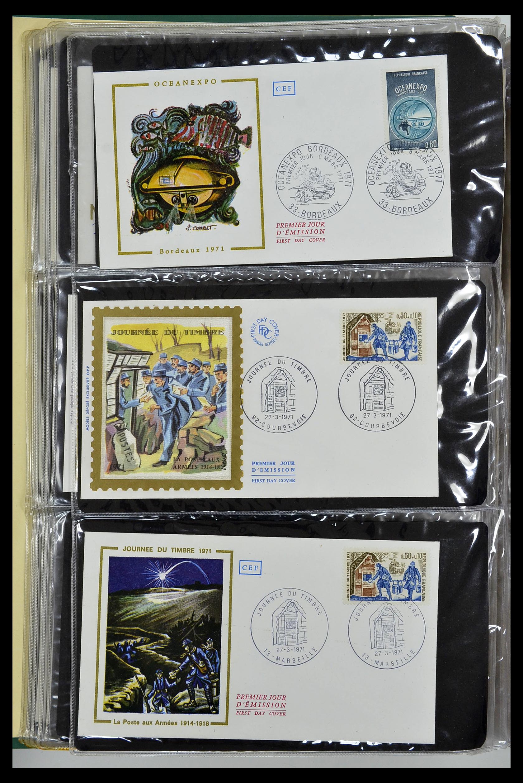 34621 061 - Postzegelverzameling 34621 Frankrijk FDC's 1956-1982.