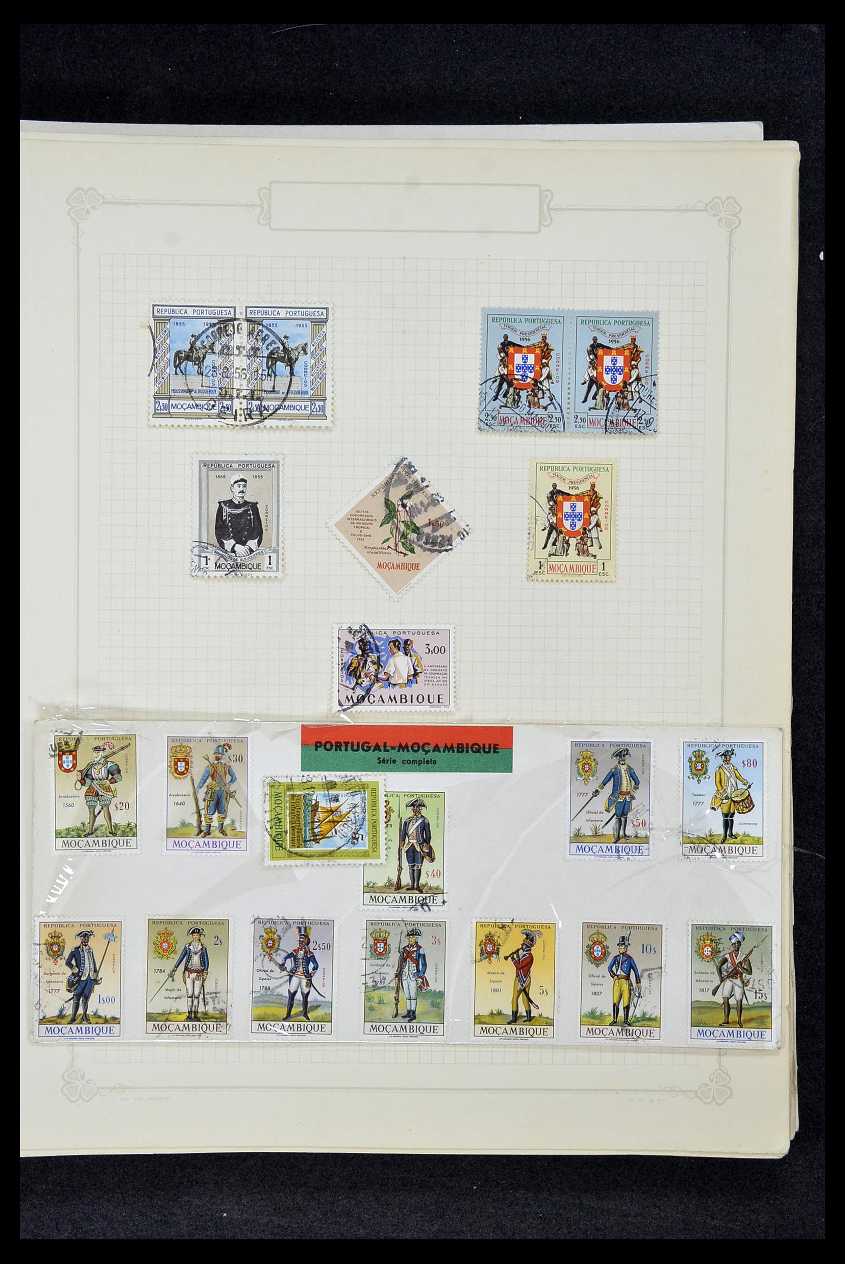 34922 081 - Postzegelverzameling 34922 Portugese koloniën 1871-1951.