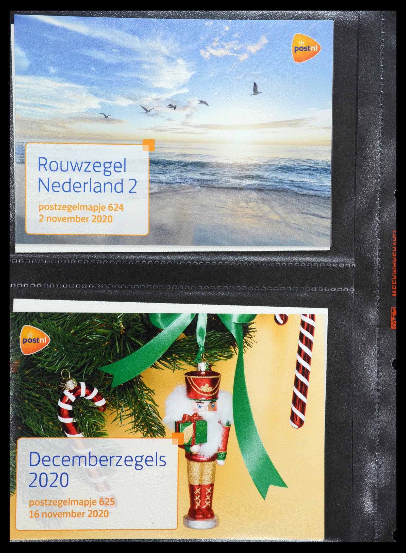 35144 378 - Postzegelverzameling 35144 Nederland PTT mapjes 1982-2021!