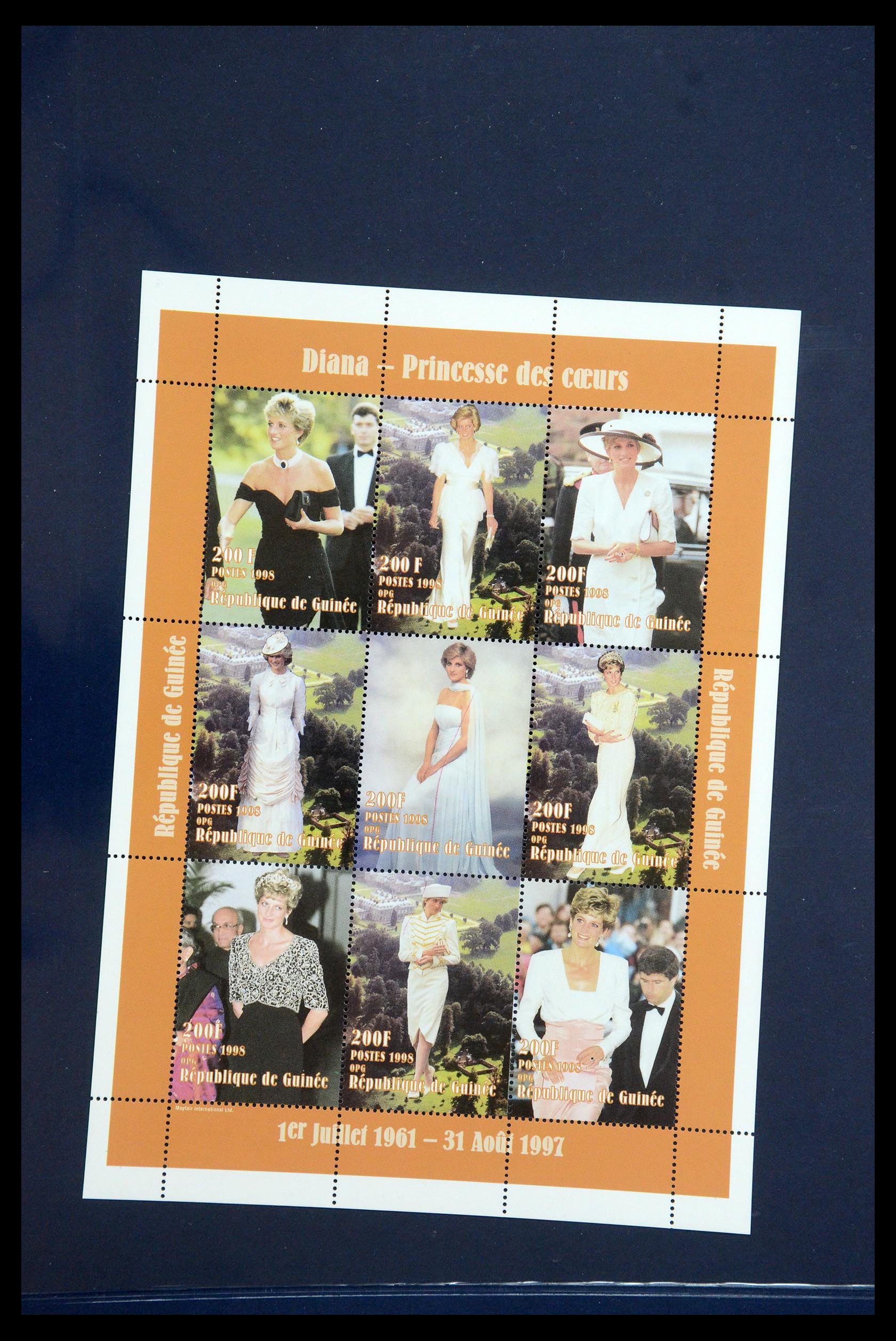 35210 087 - Postzegelverzameling 35210 Charles & Diana 1981-1997.