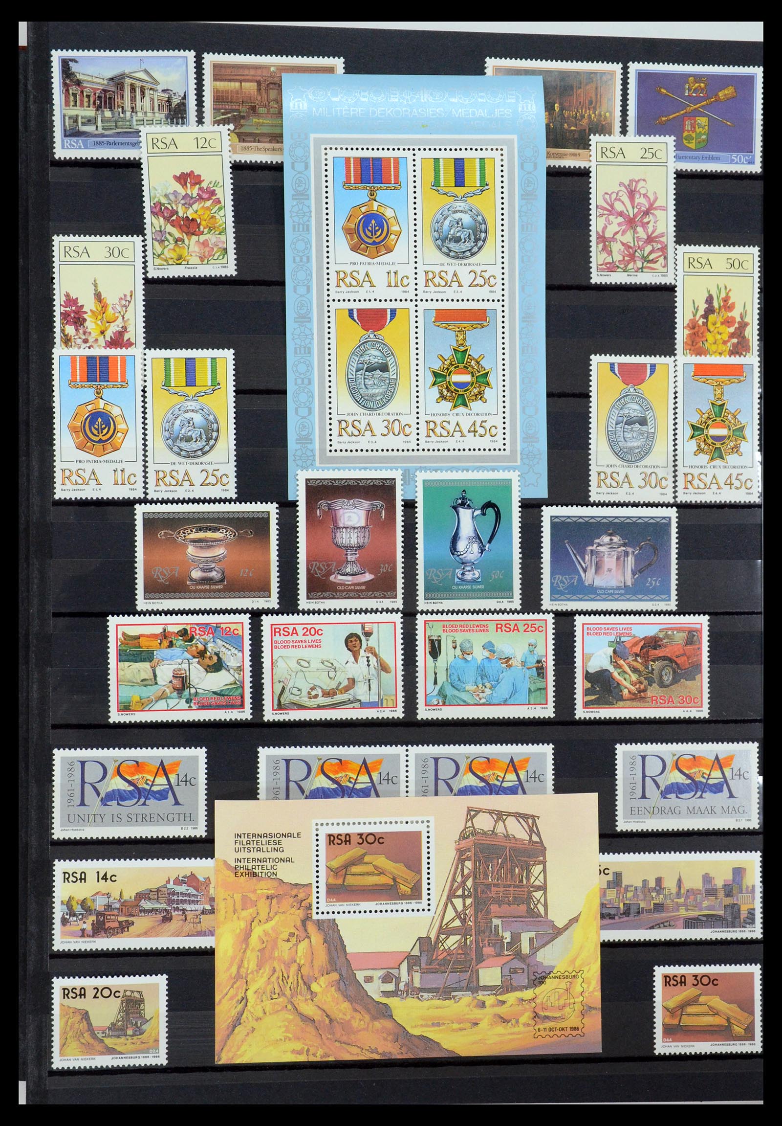35242 157 - Postzegelverzameling 35242 Zuid Afrika en gebieden 1860-2000.