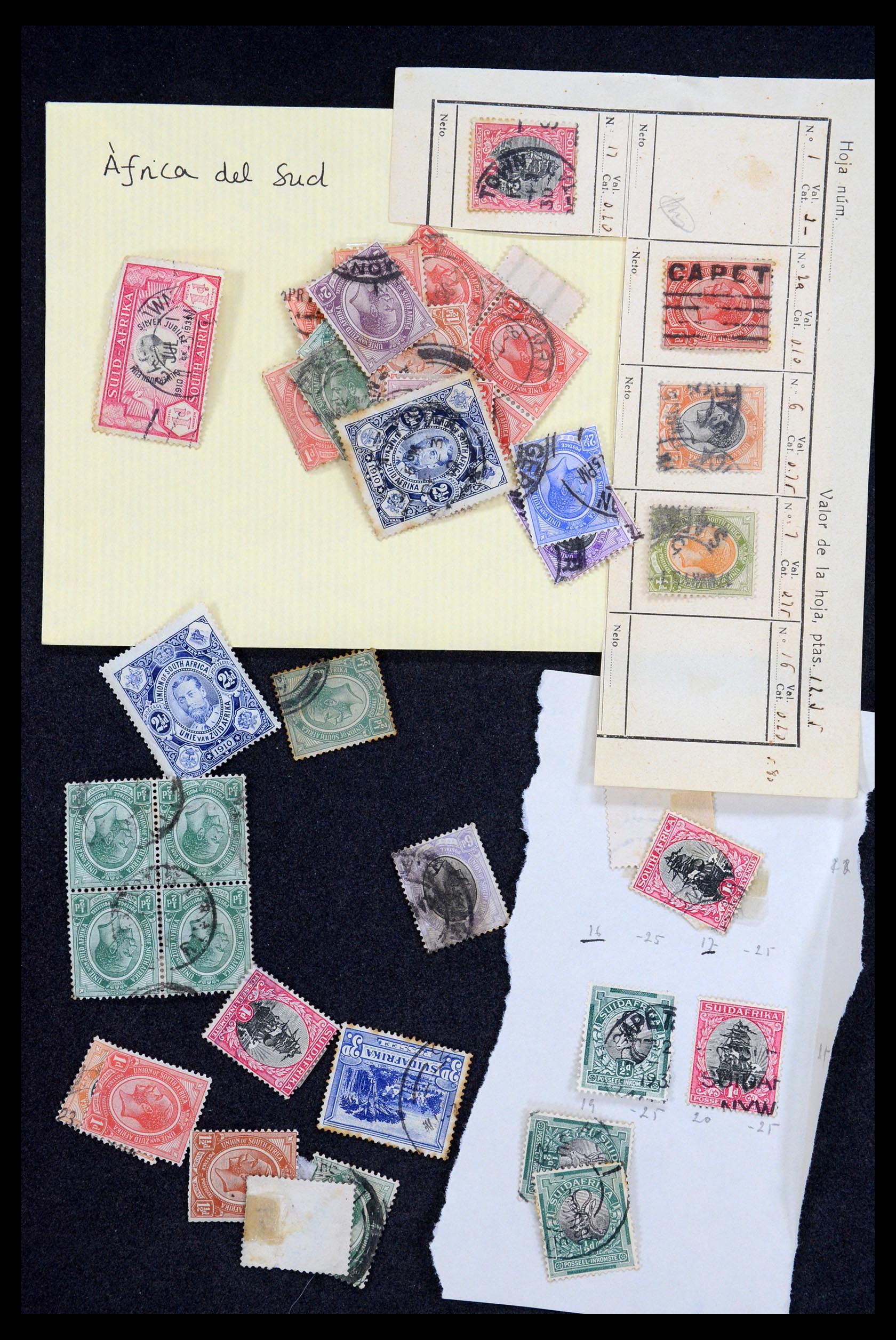 35275 002 - Stamp Collection 35275 World sorting lot 1850-1970.