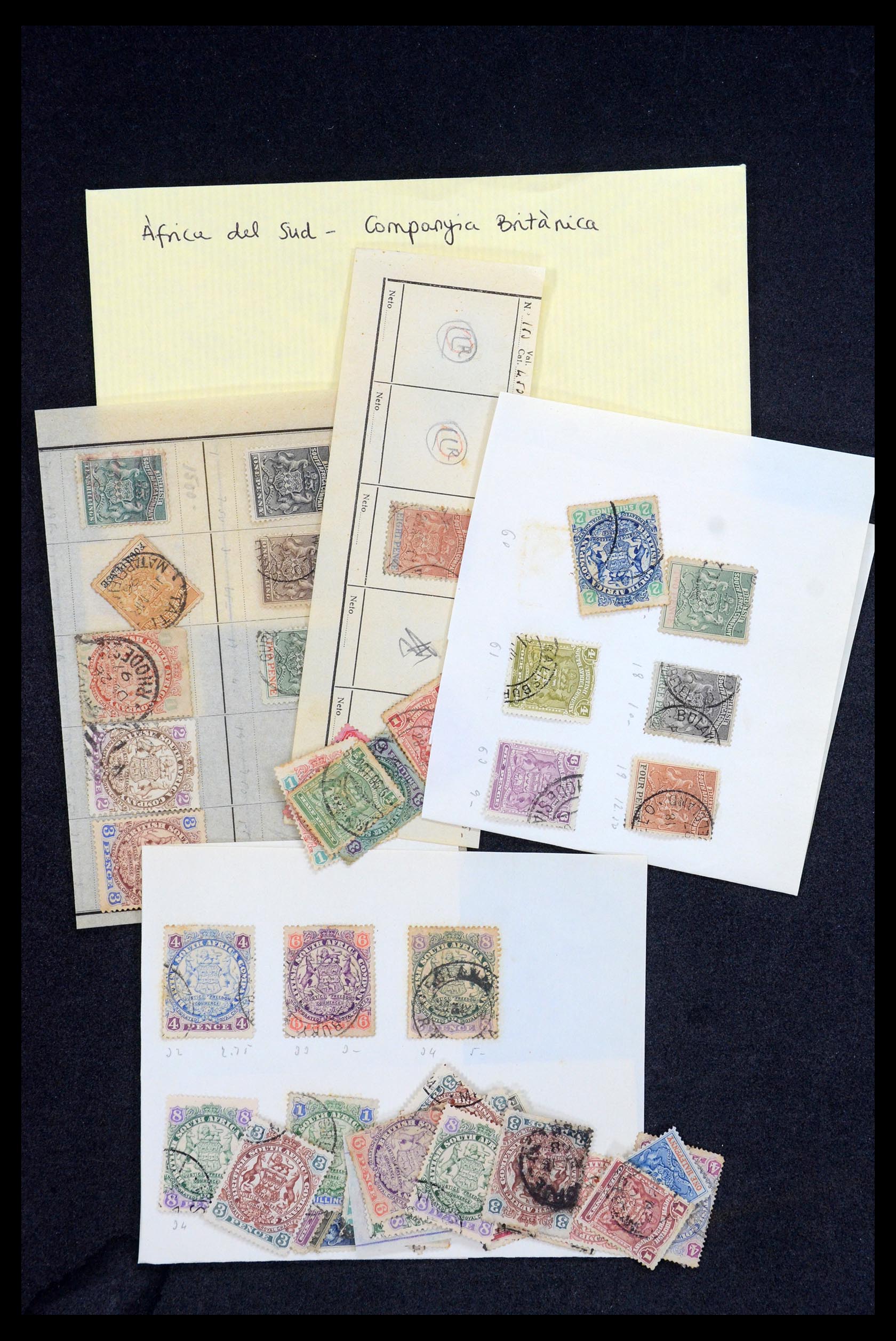 35275 005 - Stamp Collection 35275 World sorting lot 1850-1970.