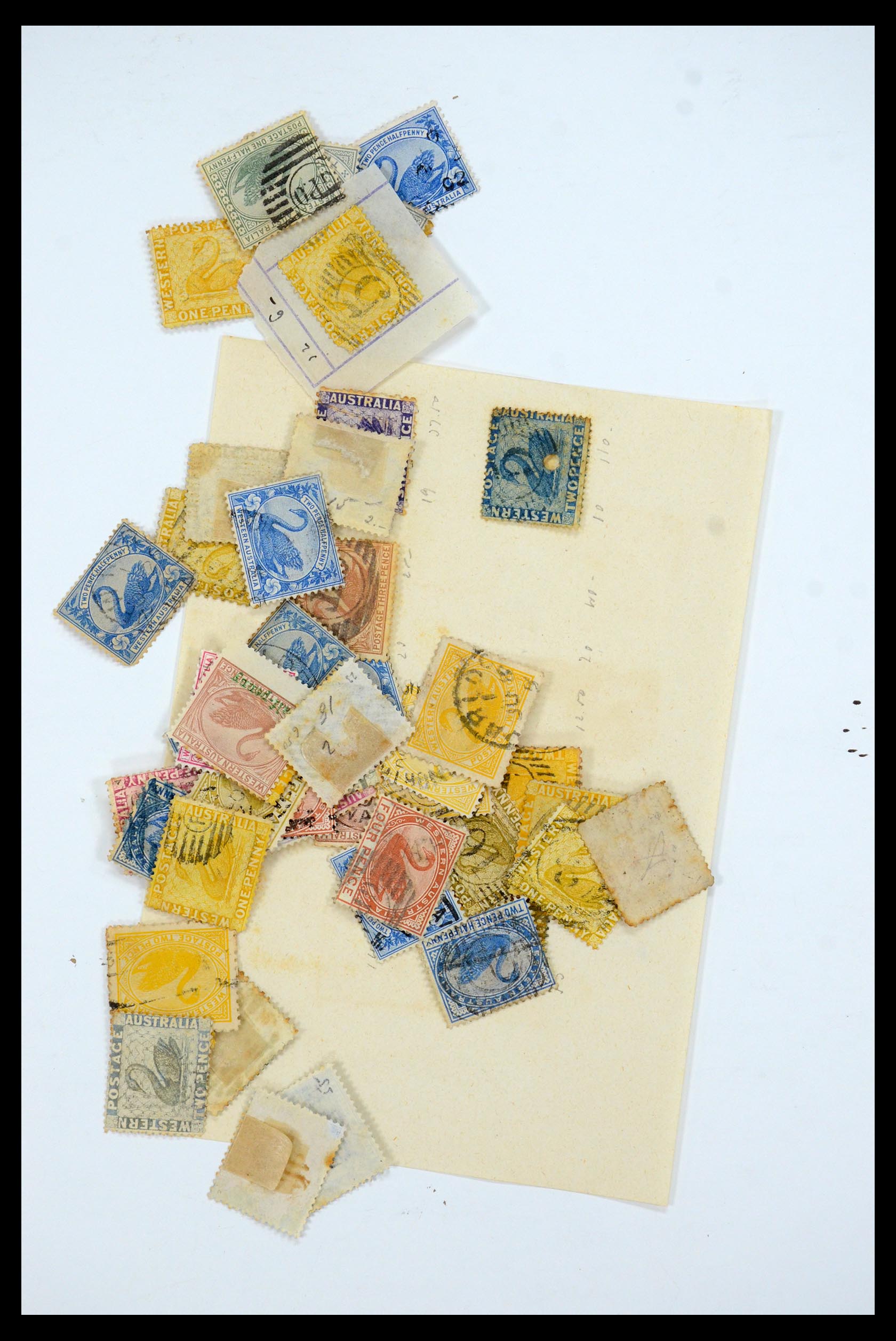 35275 016 - Stamp Collection 35275 World sorting lot 1850-1970.