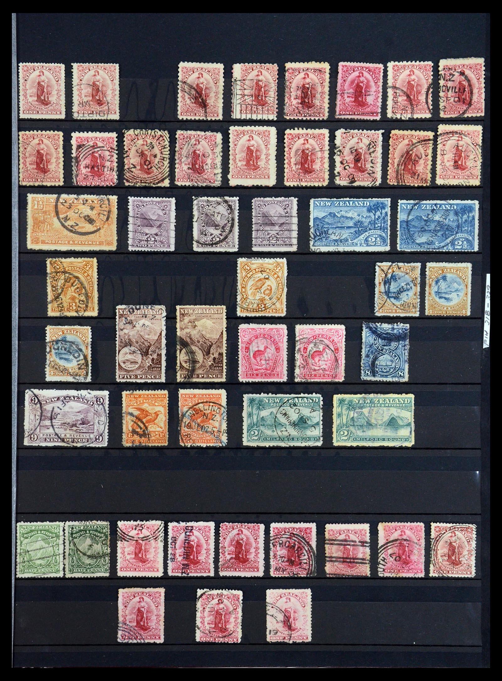 35384 007 - Stamp Collection 35384 New Zealand 1864-1981.