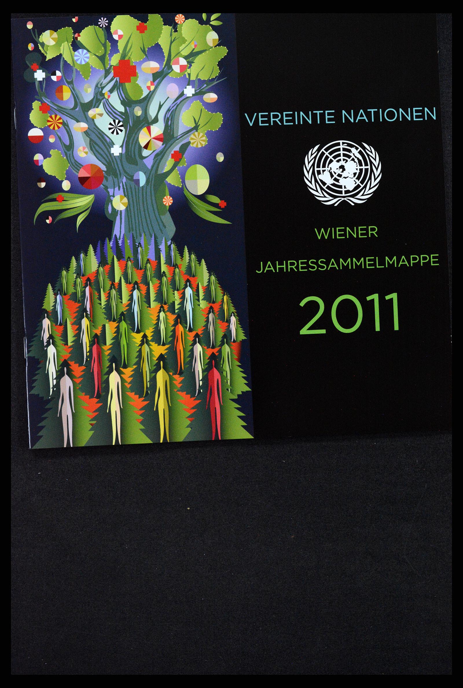 35712 1240 - Postzegelverzameling 35712 Verenigde Naties 1951-2020!!