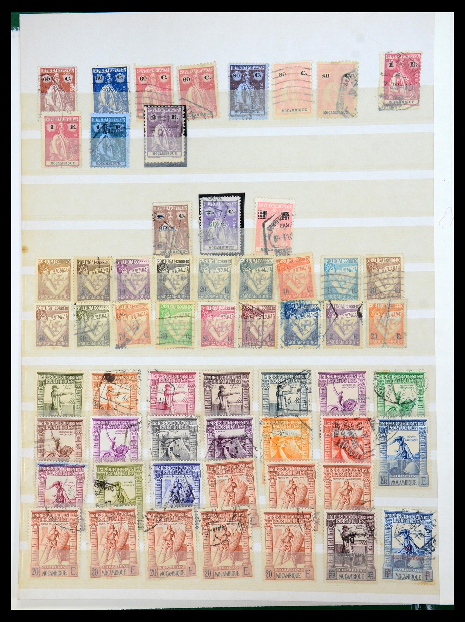35788 145 - Postzegelverzameling 35788 Portugese koloniën 1886-1971.