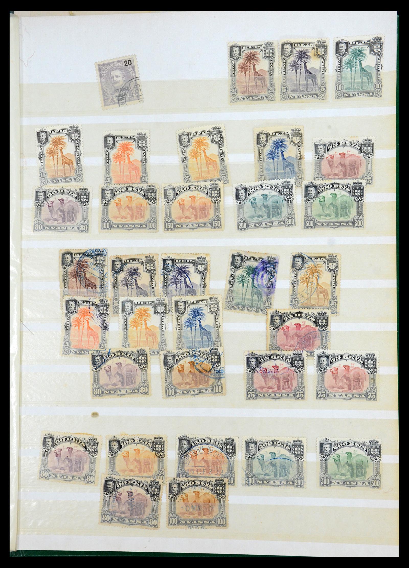 35788 150 - Postzegelverzameling 35788 Portugese koloniën 1886-1971.