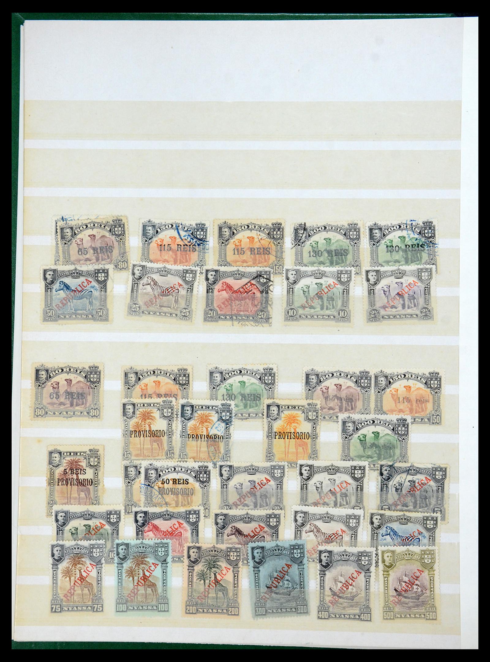 35788 151 - Postzegelverzameling 35788 Portugese koloniën 1886-1971.
