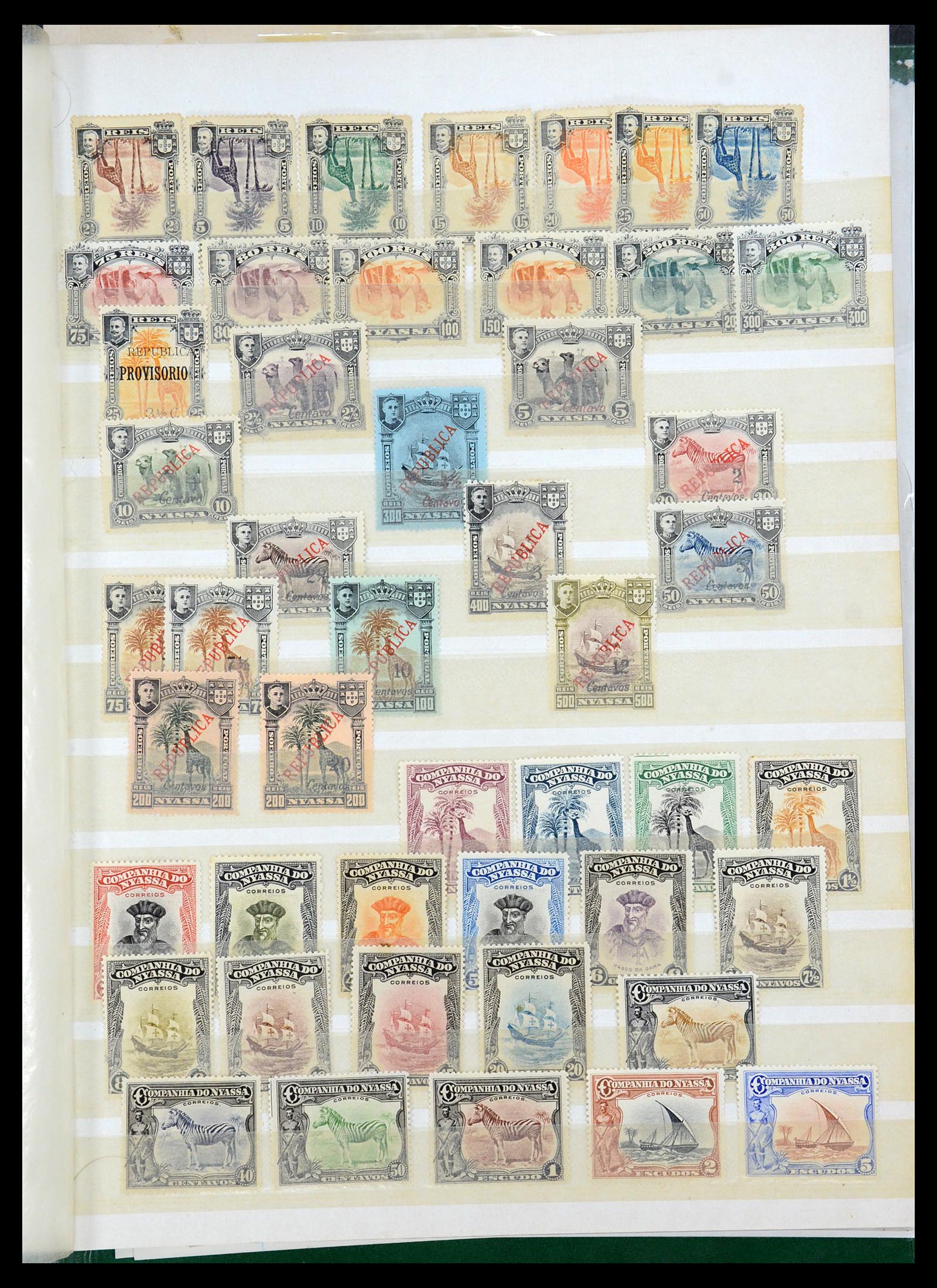 35788 152 - Postzegelverzameling 35788 Portugese koloniën 1886-1971.