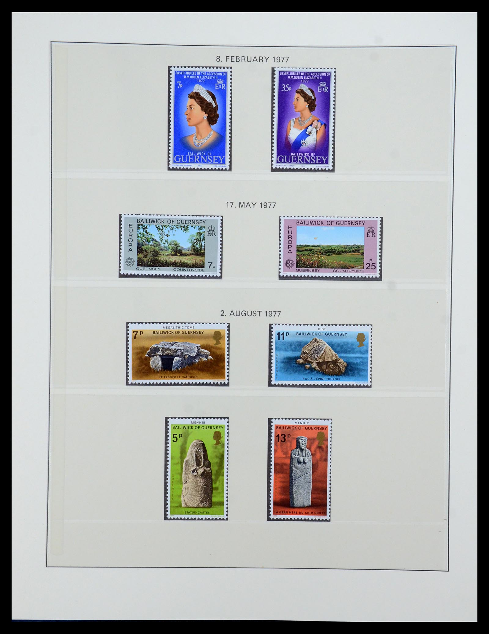 35873 017 - Postzegelverzameling 35873 Guernsey 1941-2005.