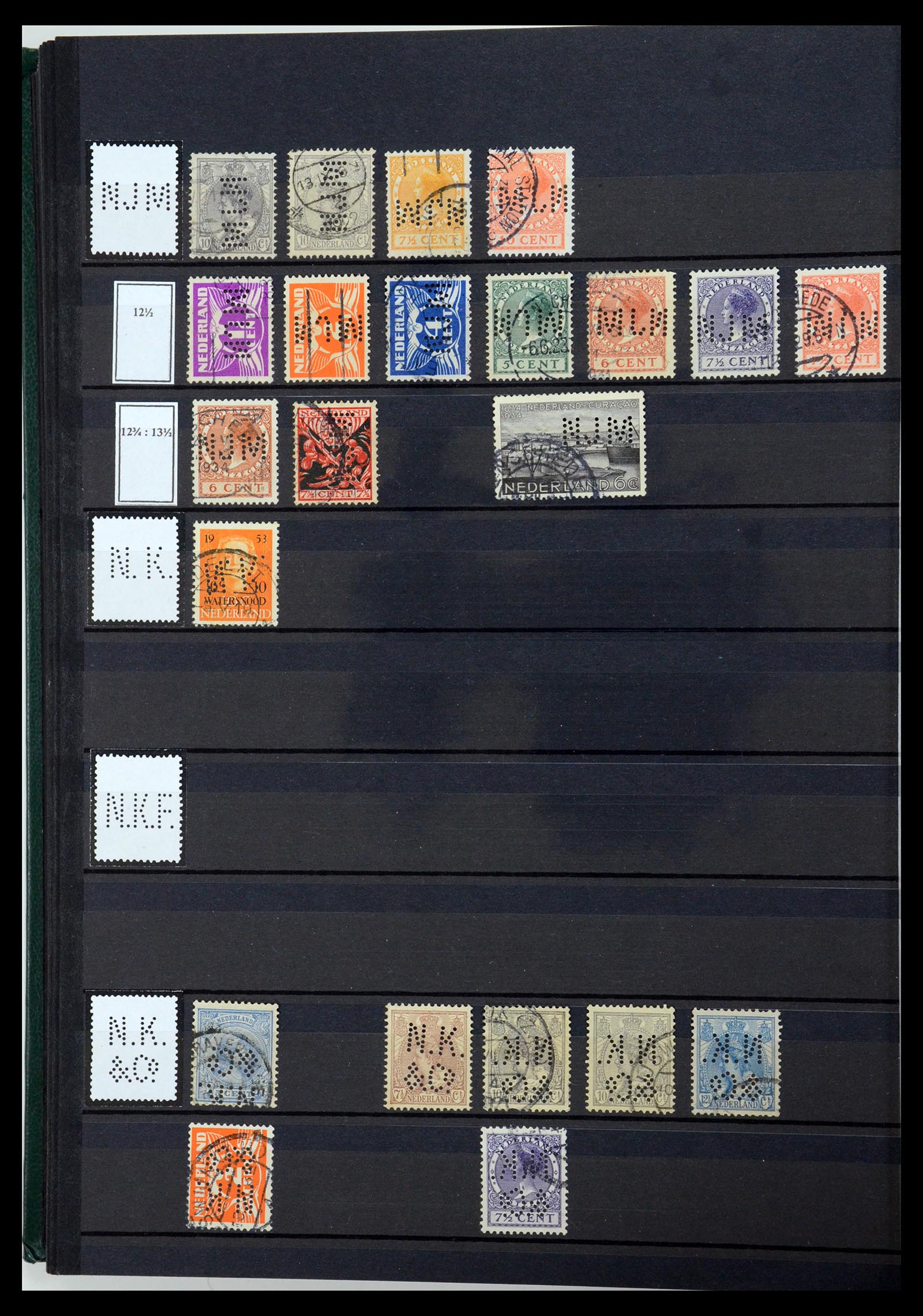 36400 114 - Postzegelverzameling 36400 Nederland perfins 1872-1980.